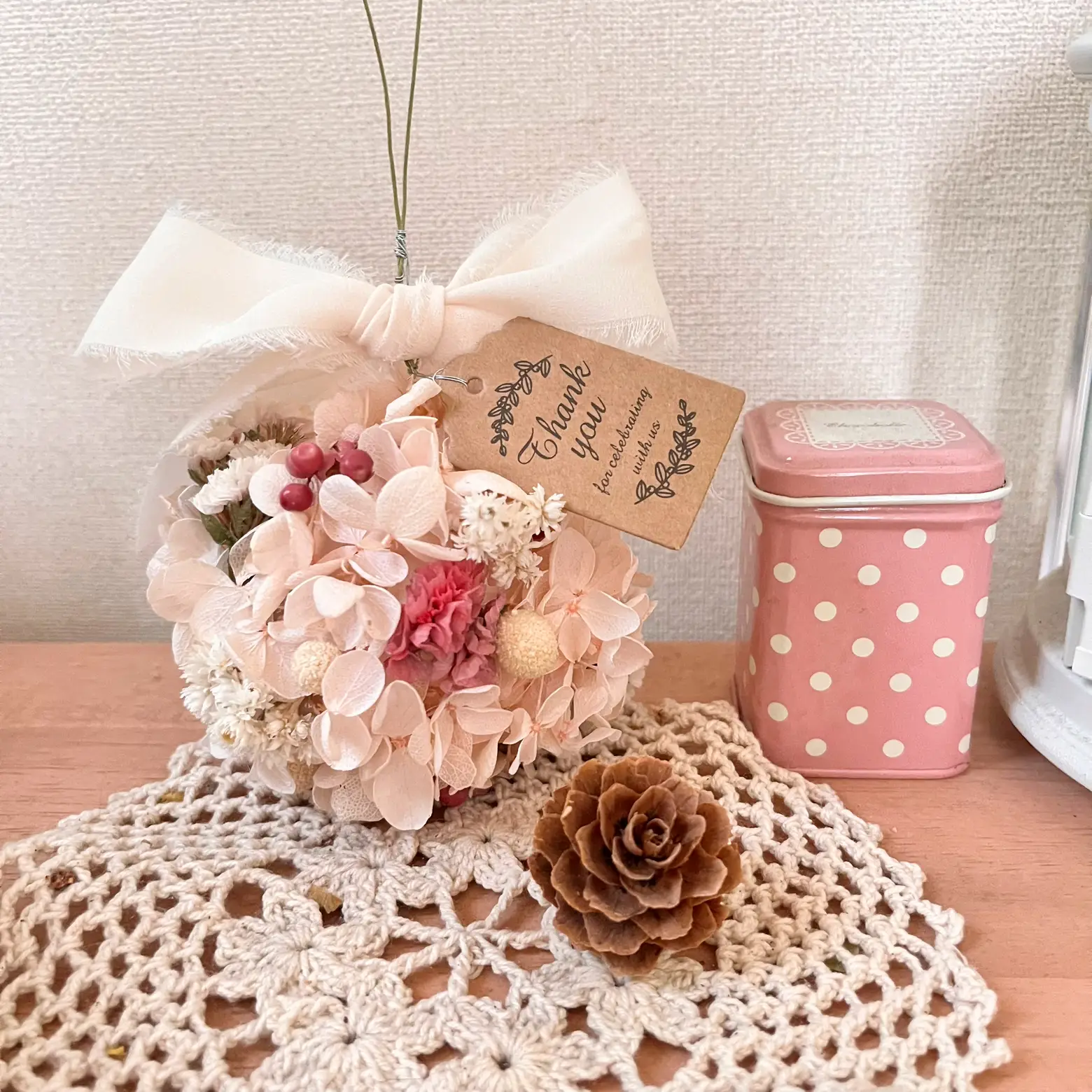 バラと小花のベリーピンクの小さなブーケガーランド〜＊ドライフラワー#韓国雑貨-