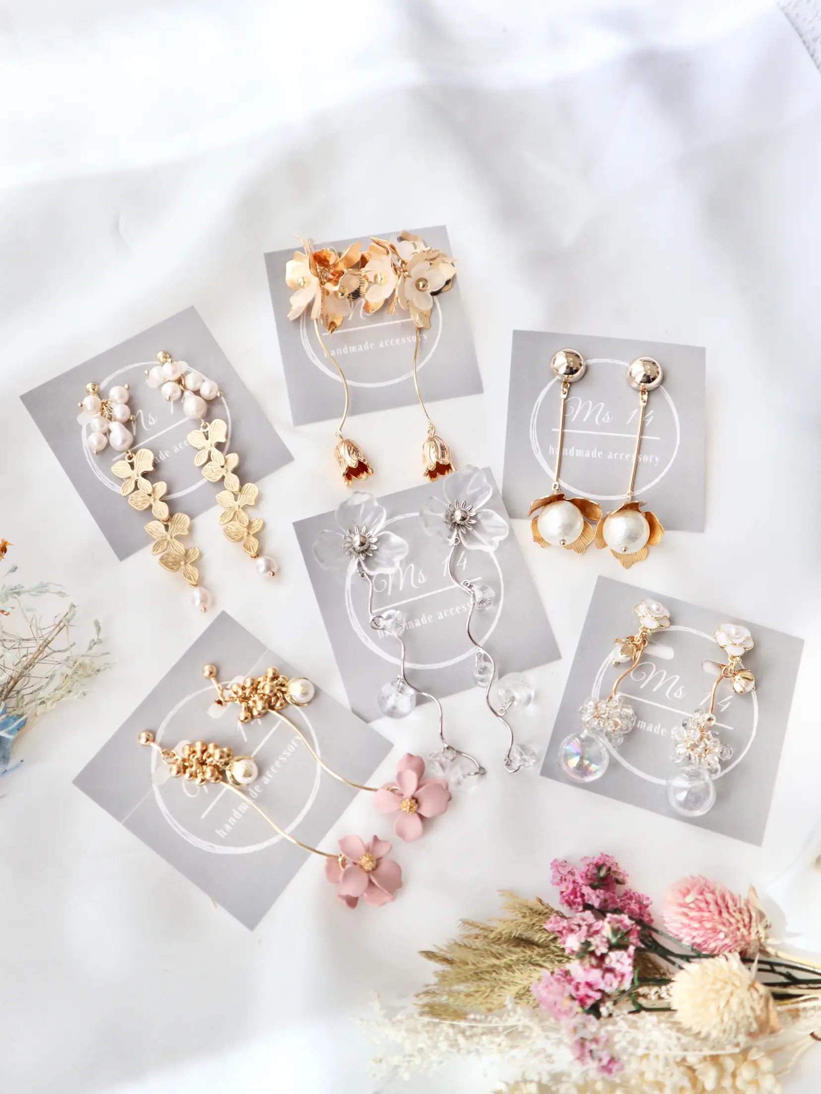 ピアス猫白ピンク音符ハートレジン花発表会推し春デート