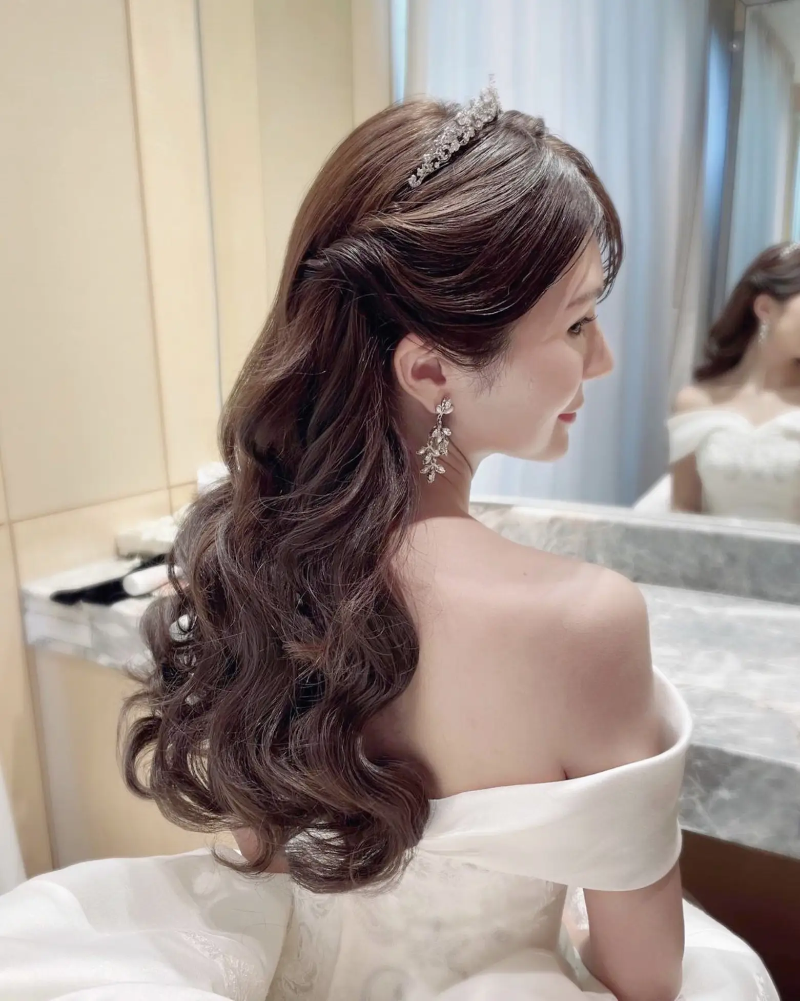 13200円 2024年のElegant Bridal Hairstylesのアイデア20選