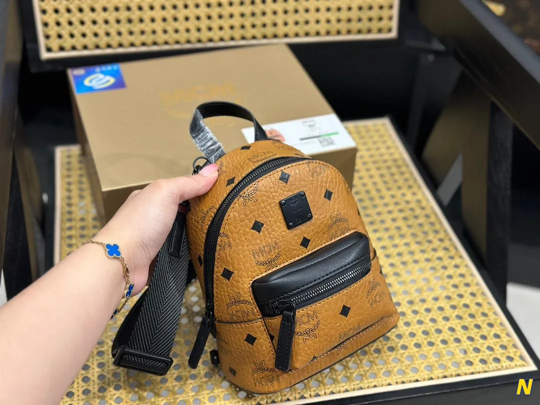 MCM リュックバッグパック 超可愛い1品 サイズ 19.5*16cm 材質 牛皮