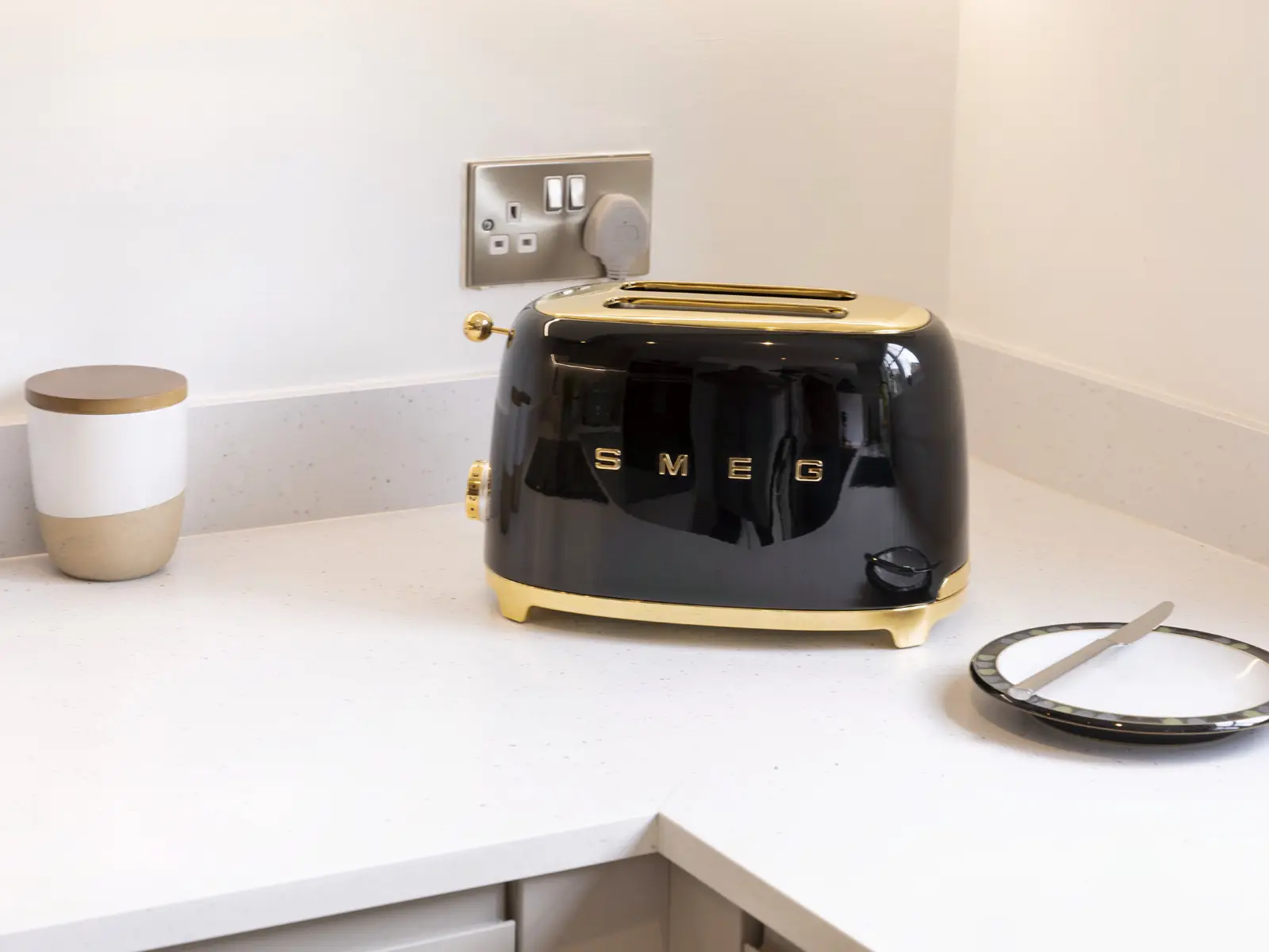 SMEG Kettle & Toaster (4 Slice) 24K Gold Plated - Elite Luxury