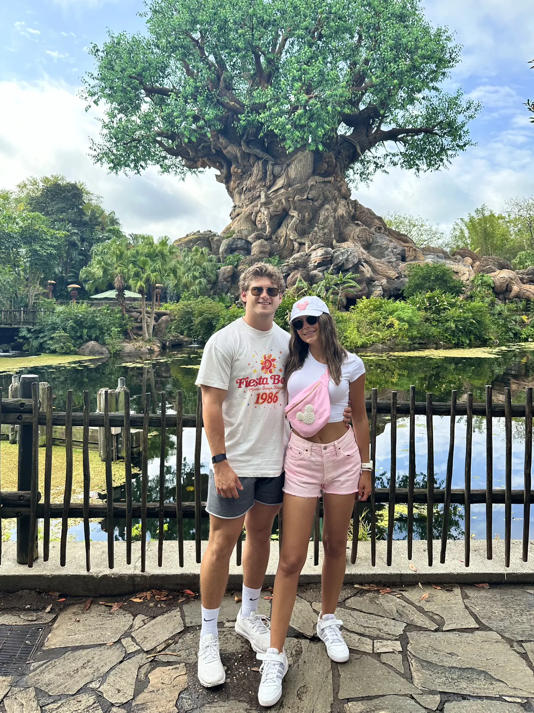 What I Wore: Disneyland Edition 🏰✨🎠💓, Gallery posted by Hannah Crews