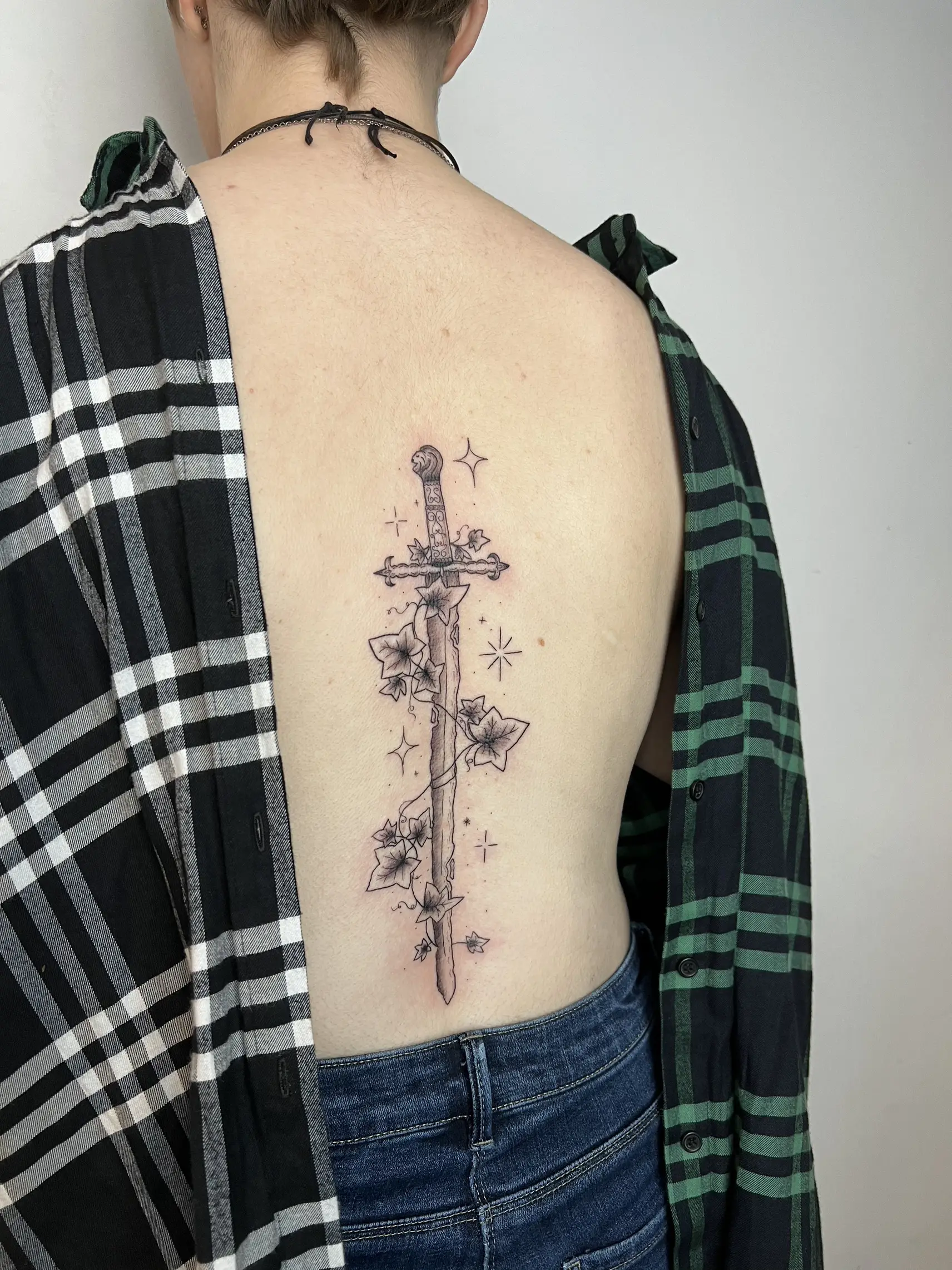 Fineline Minimalist Spine Tattoo  Line tattoos, Spine tattoo, Spine tattoos