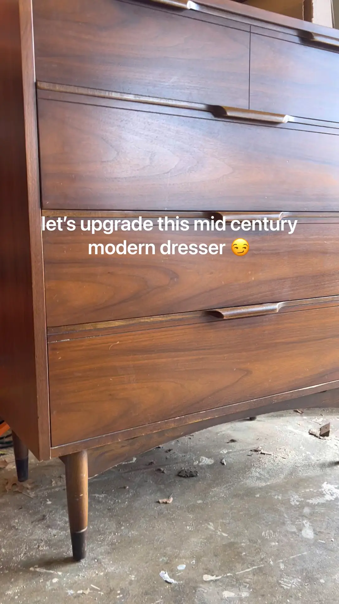 DIY Tutorial! Two-Toned, Rustic, Mid-Century Modern Dresser Make-over: Make  that old furniture AWESOME!!! ⋆ Jeweled Interiors