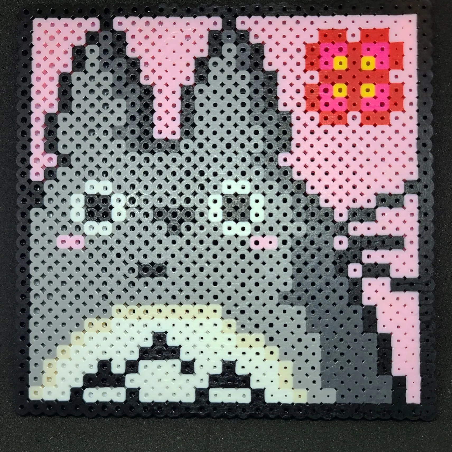 The making of the white Totoro with Perler beads 
