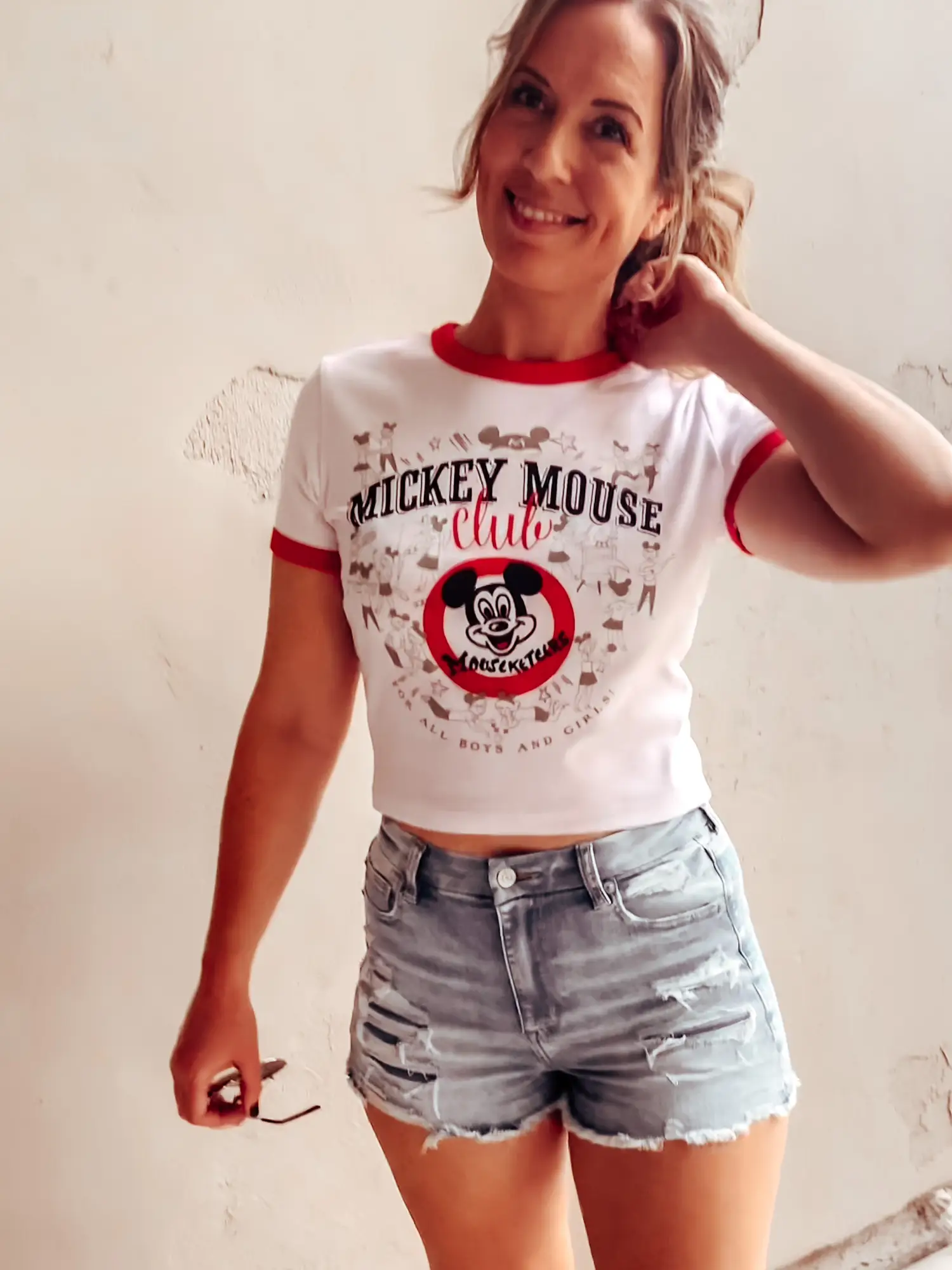 Disney IRL: Mickey Mouse Club t-shirt | が投稿したフォトブック