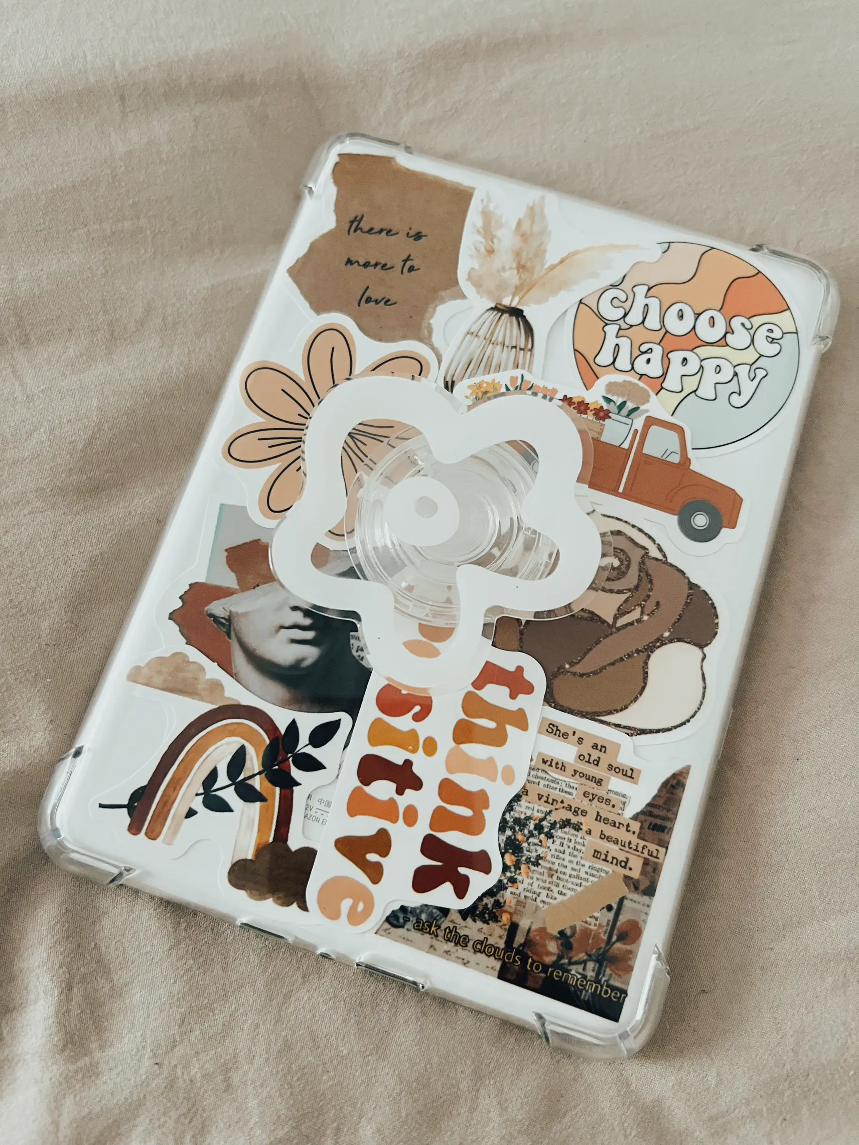 I decorated my clear kindle case! I love it! : r/kindle