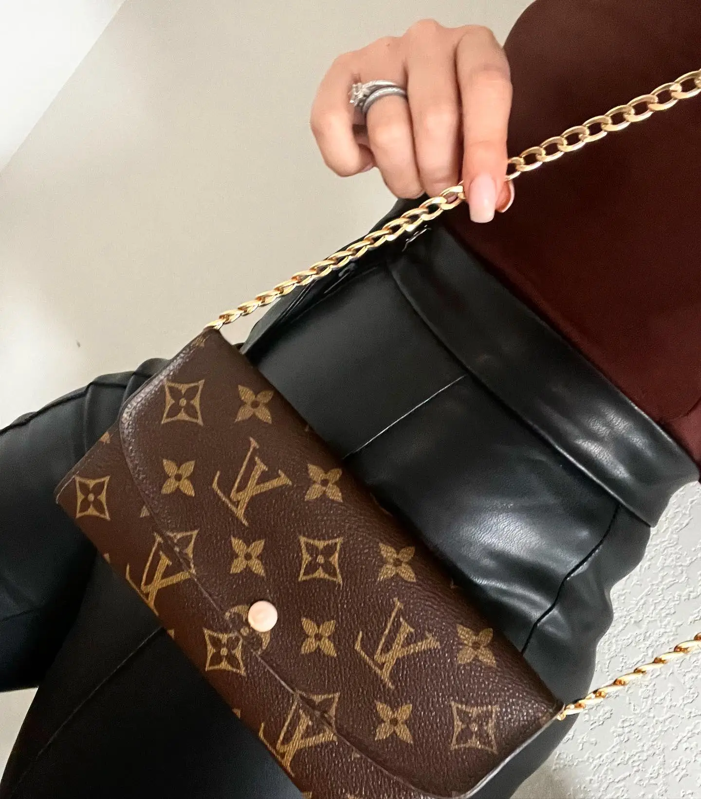 Louis Vuitton Ivy Wallet On Chain - What's In My Bag #louisvuitton