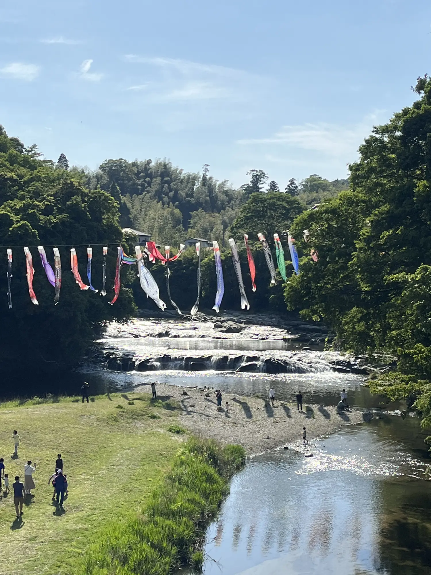 千葉】滝×鯉のぼり🎏 | sachiが投稿したフォトブック | Lemon8