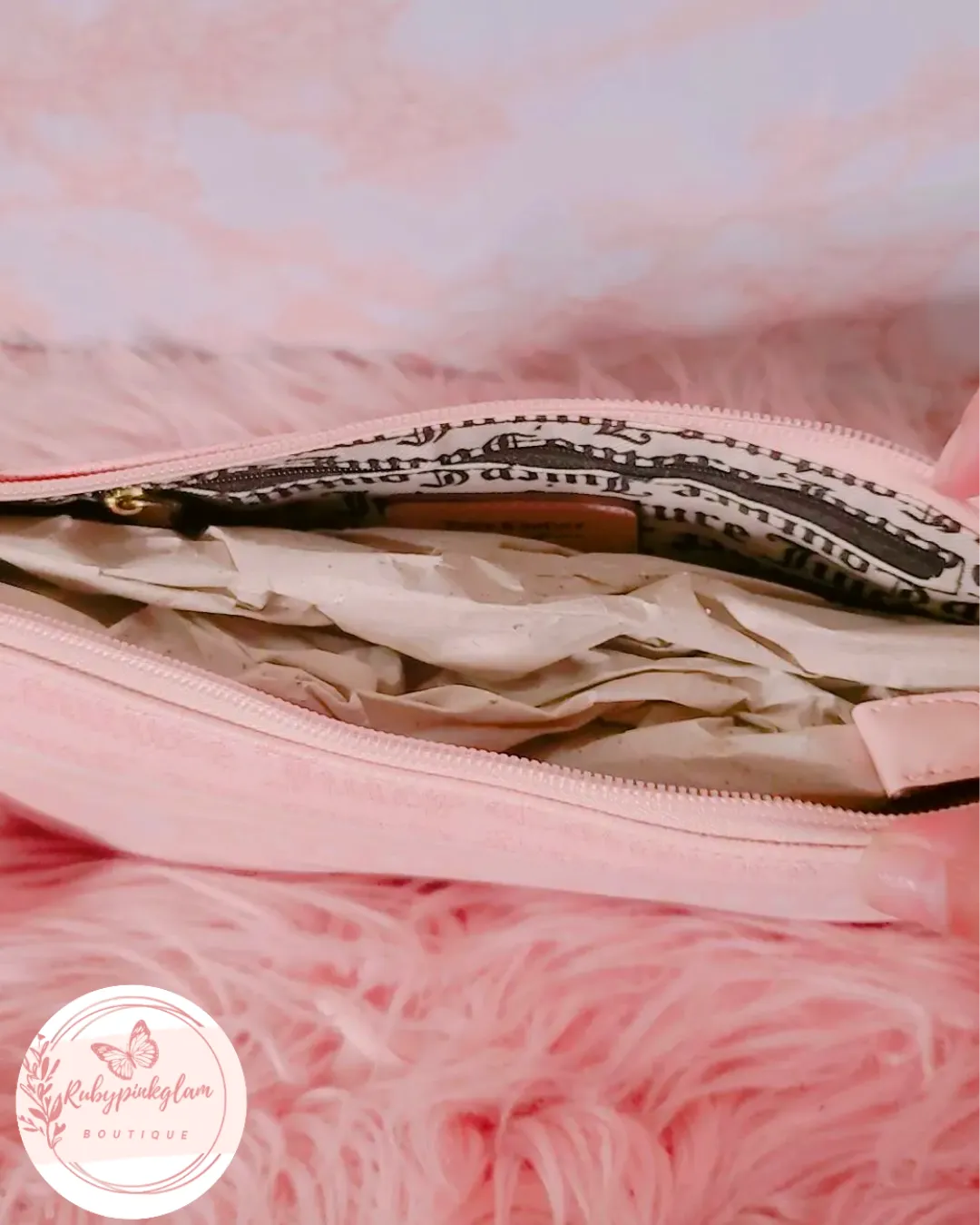 Small Cosmetic Bag Cute Makeup Bag Y2k Accessories Aesthetic Make Up Bag  Y2k Purse Cosmetic Bag for Purse (pink)