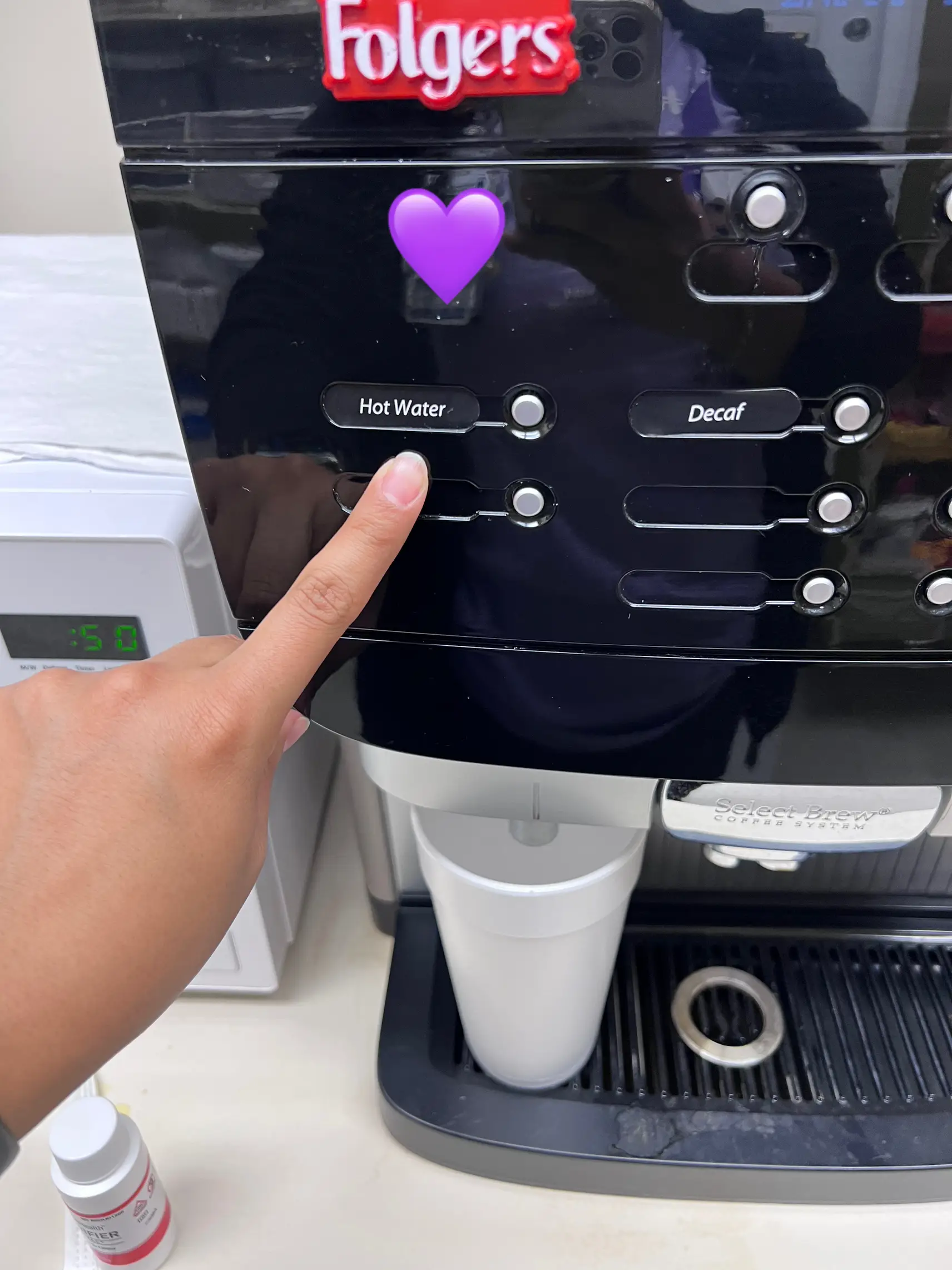 I know u guys dont like the delonghi dedica, but it gets the job done for  the money ✌🏻 : r/espresso