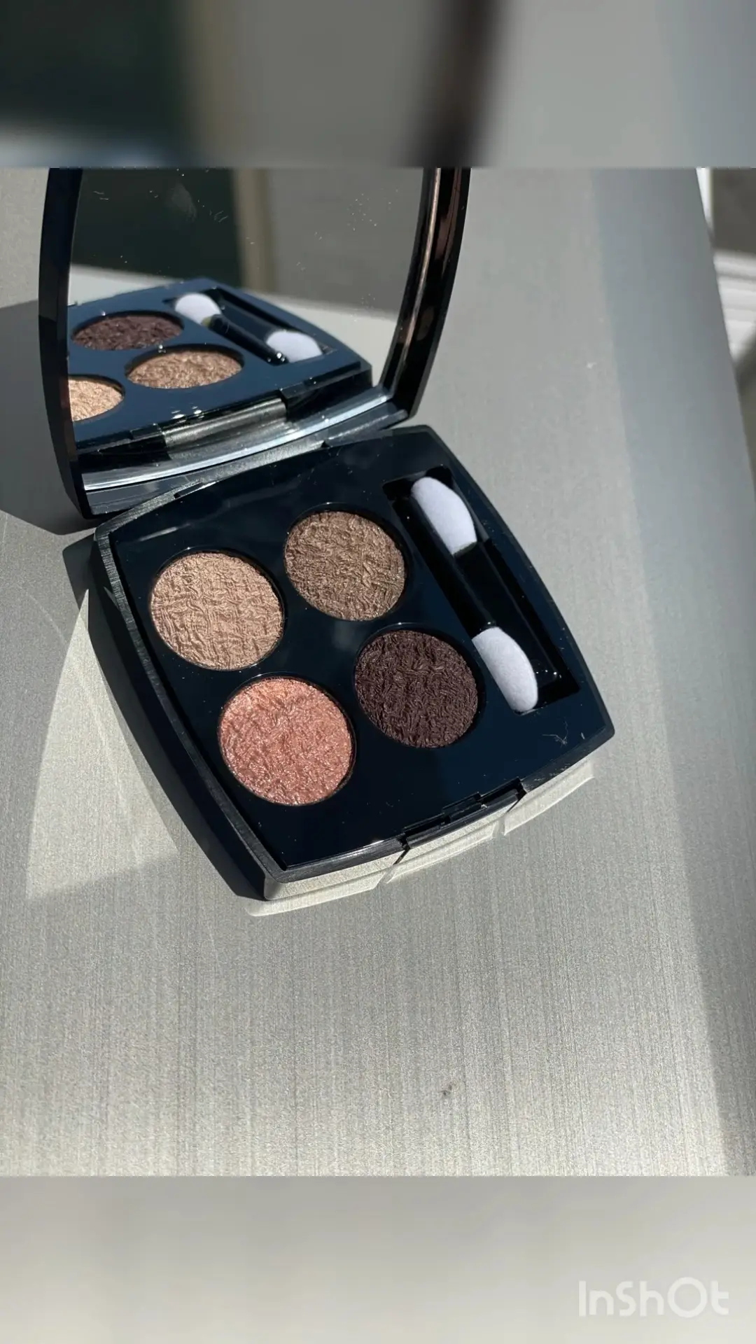 Chanel Ombres de Lune (937) Les 4 Ombres Multi-Effect Quadra Eyeshadow  Review & Swatches