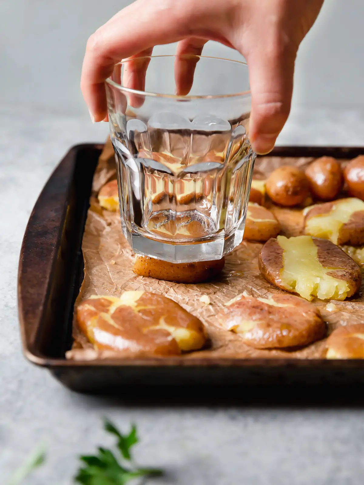 Smashed Potatoes - TRULY crispy!! {with Garlic and Herbs}