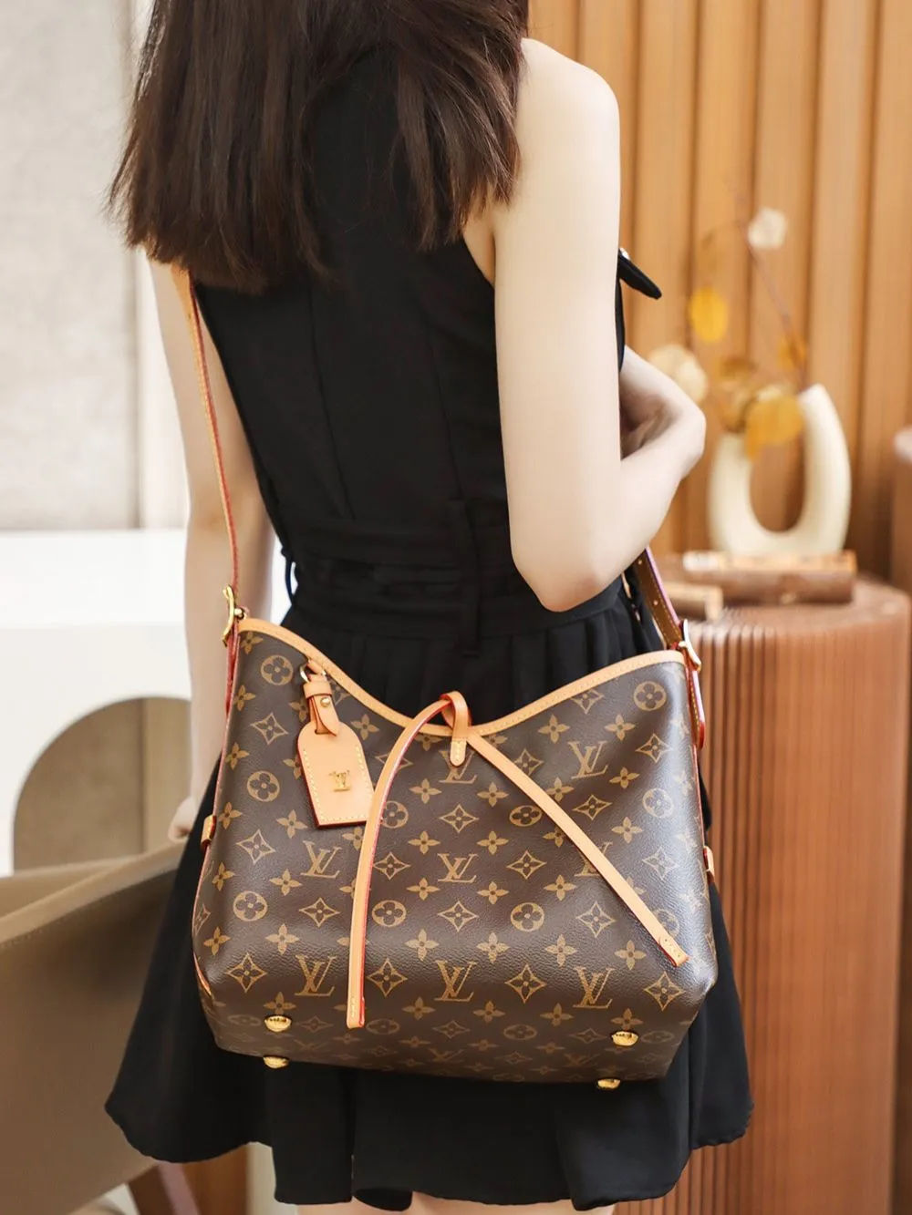 Louis Vuitton---CARRYALL | Gallery posted by GZ.Aily | Lemon8