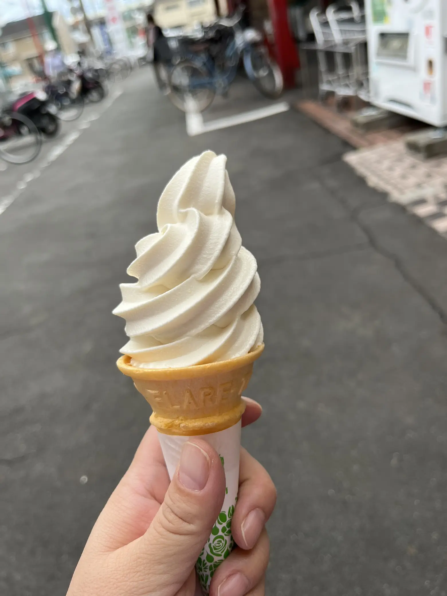 スガキヤ チョコクリームかなりレア つづけ