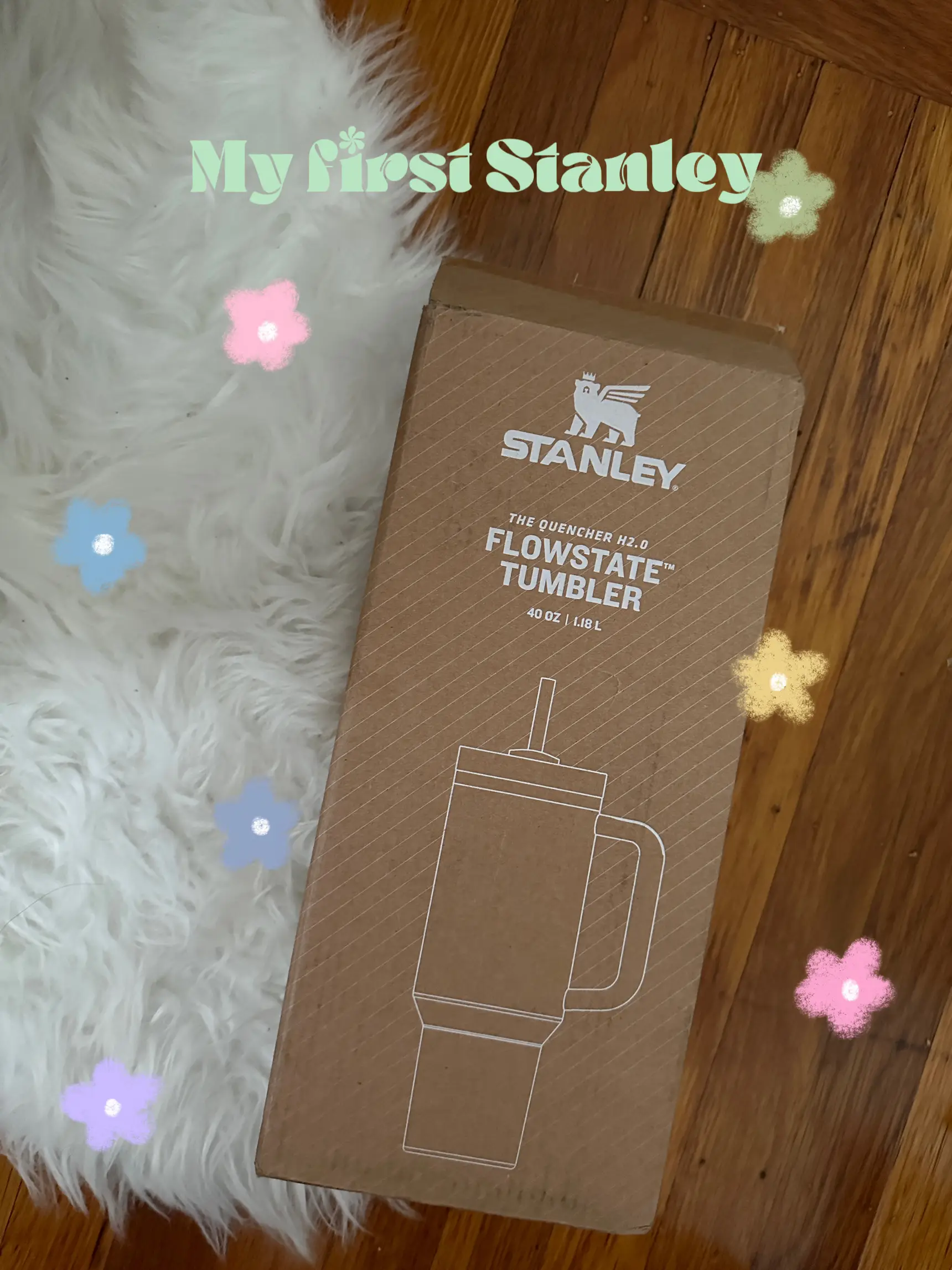 Stanley FOG 40 oz. Quencher H2.0 FlowState Tumbler. Flawless. New with  tags.