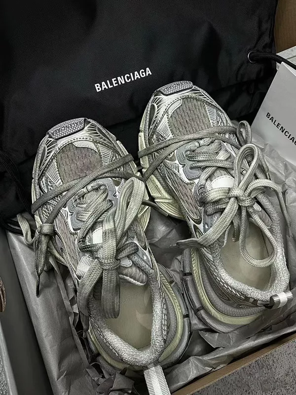 Balenciaga 3XL Gallery posted by Sifat Zavfo Lemon8