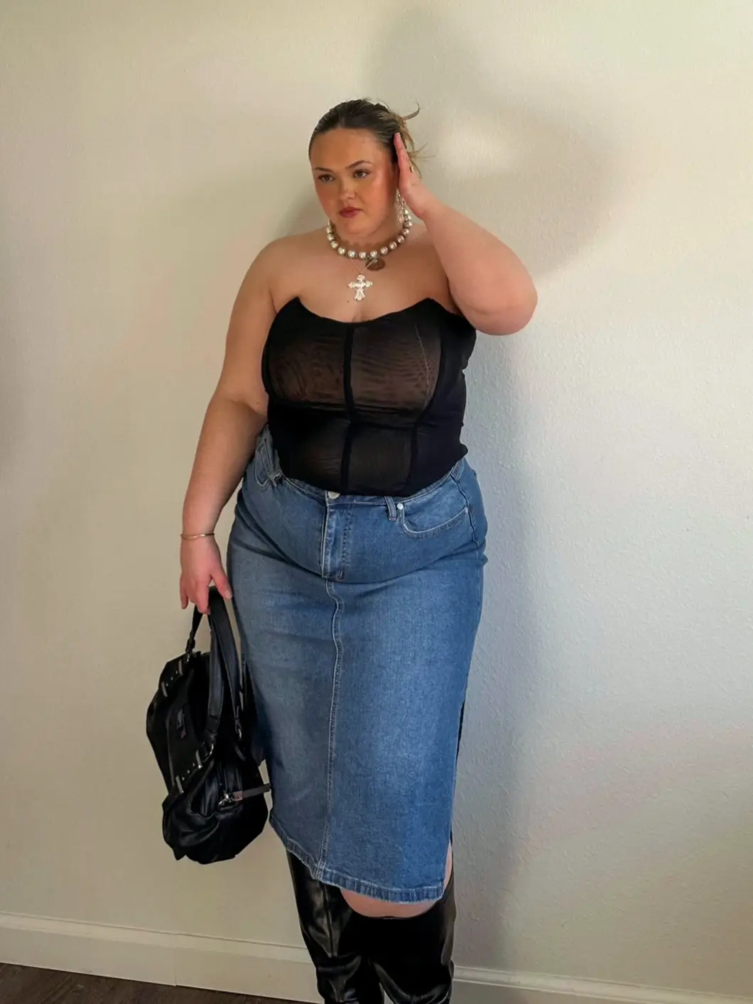 Leather Pants and denim corset top go up to size 4XL 🤍 #plussize #plu