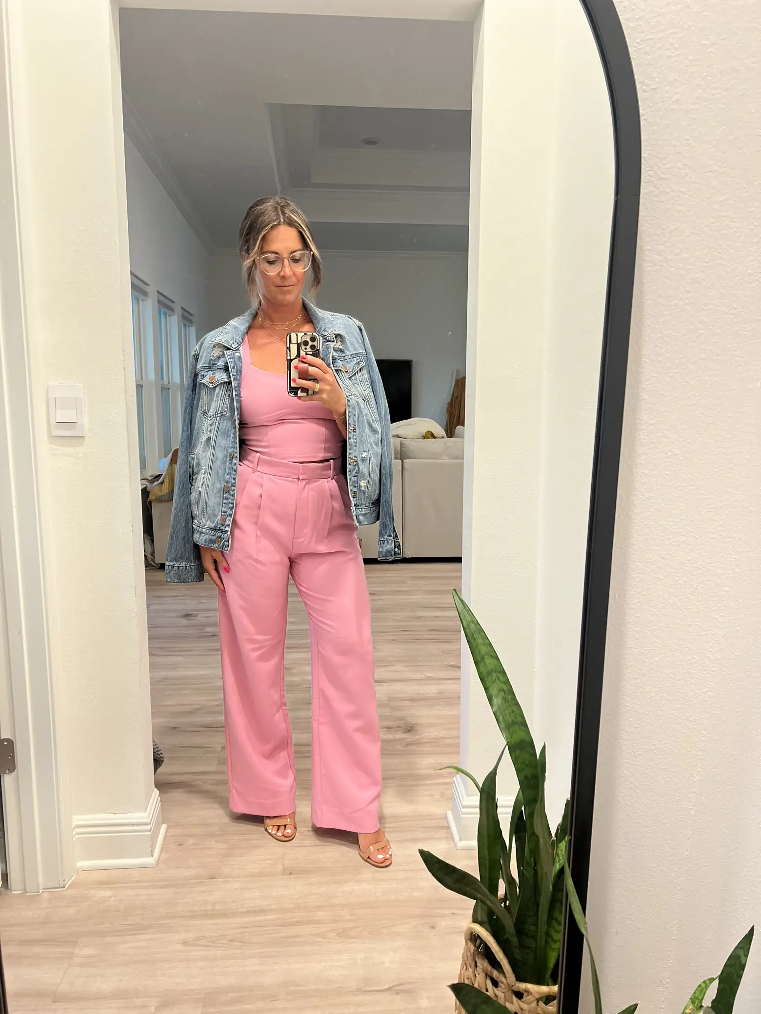 Shop this Instagram from @fashionnova  Flared pants outfit, Flares outfit,  Bell bottom jeans outfit