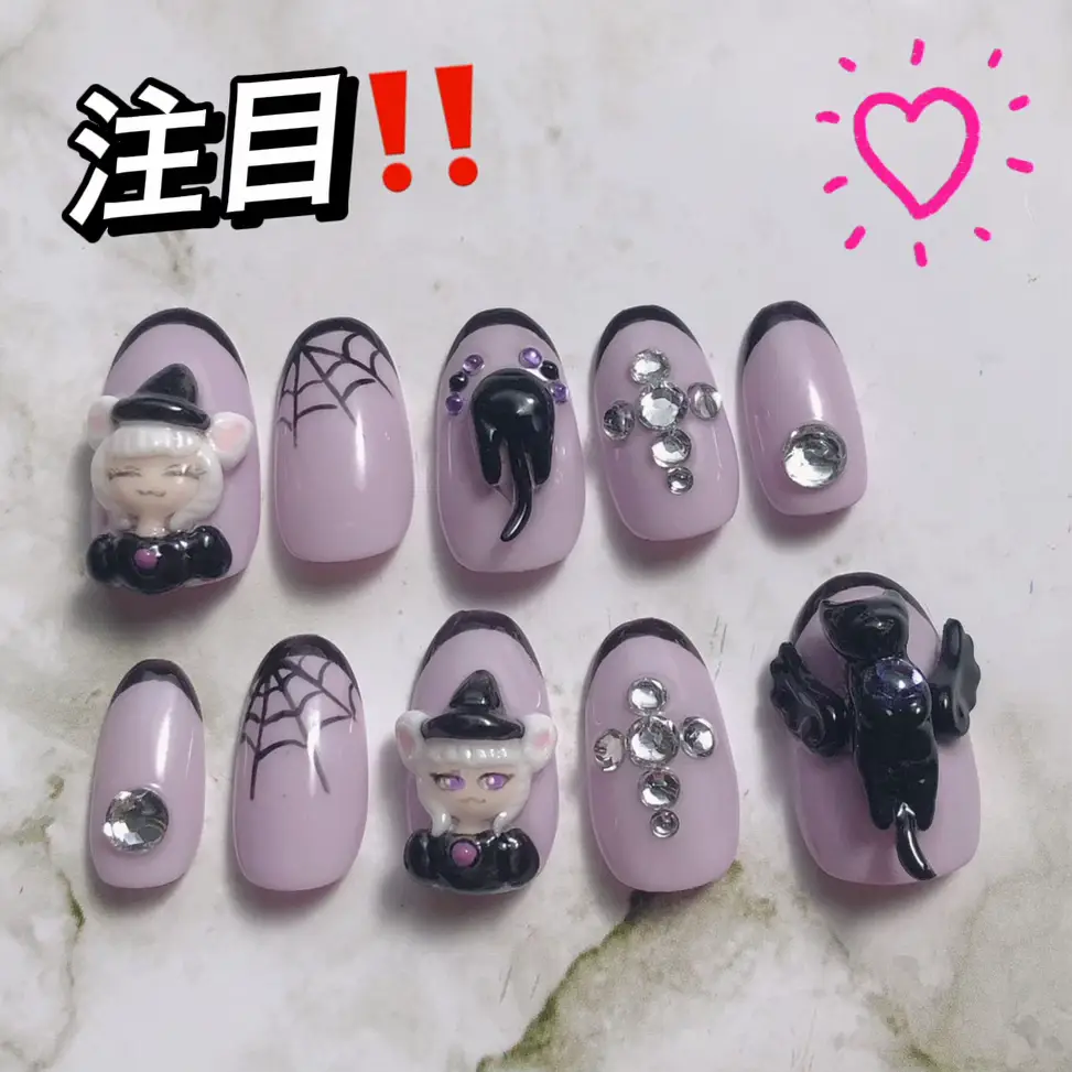 樹脂粘土パーツ使用！ネイルチップ💅🕸 | s×sが投稿したフォトブック | Lemon8