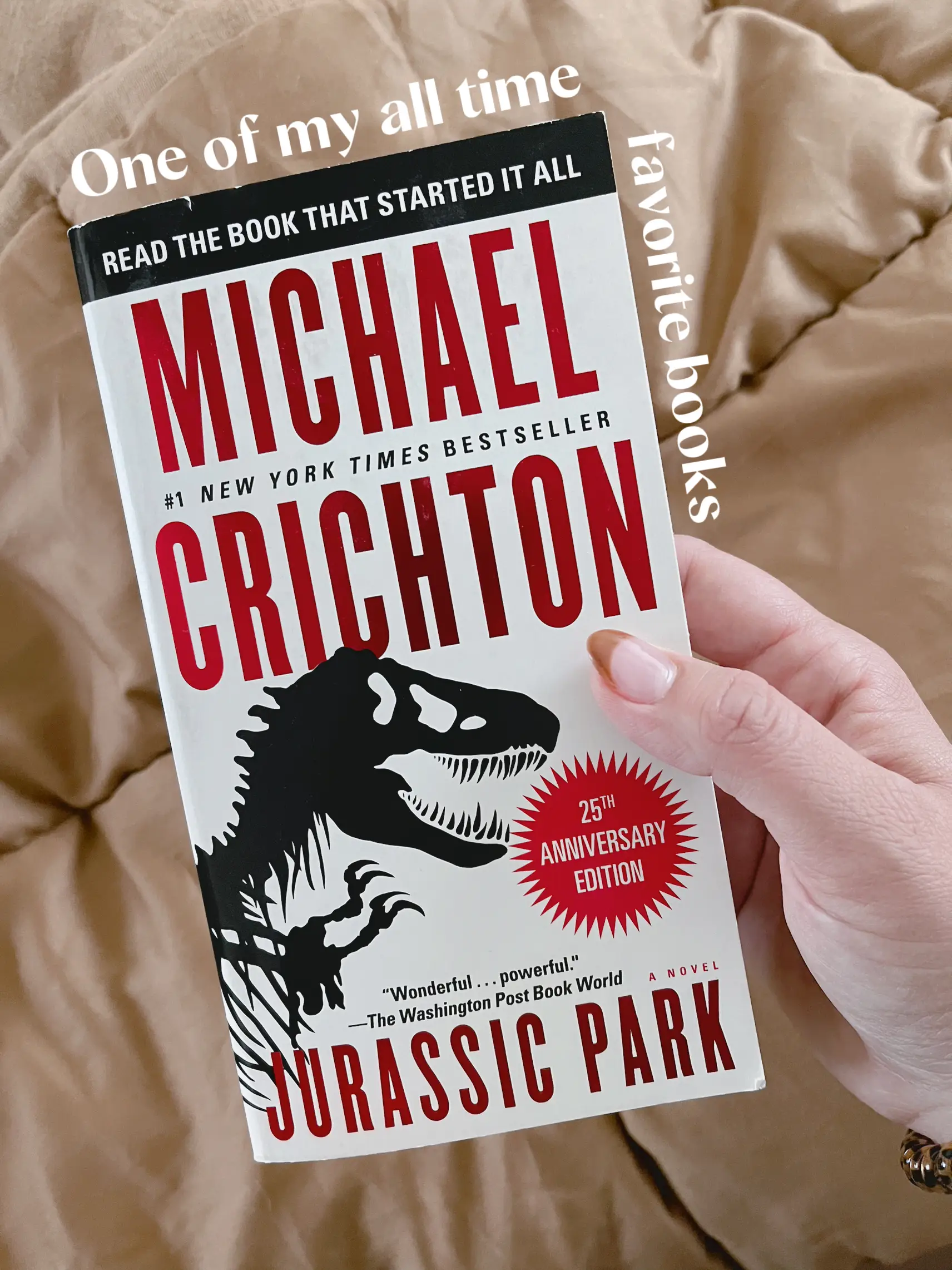 Jurassic Park (Jurassic Park, #1) by Michael Crichton