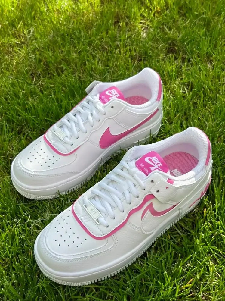 🌸Nike Air Force 1もこんなにピンク🌸 | YUNAが投稿したフォトブック | Lemon8