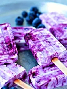 How to Make Popsicles {3 Fruit Popsicle Flavors!} - FeelGoodFoodie