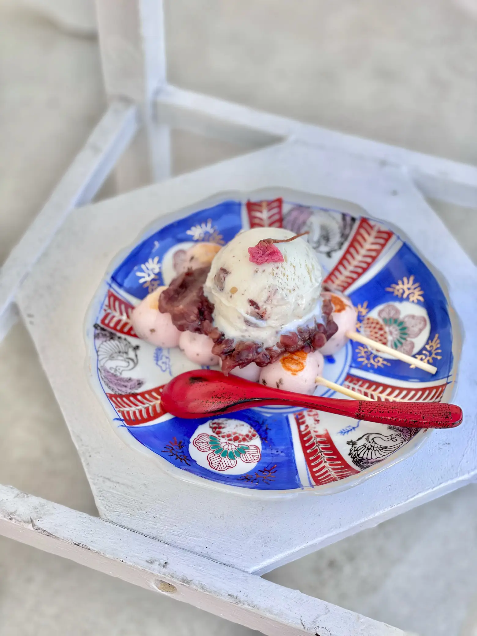 京都✨アイスもお団子も桜尽くし🌸🍡🍨 | AKANEが投稿したフォト