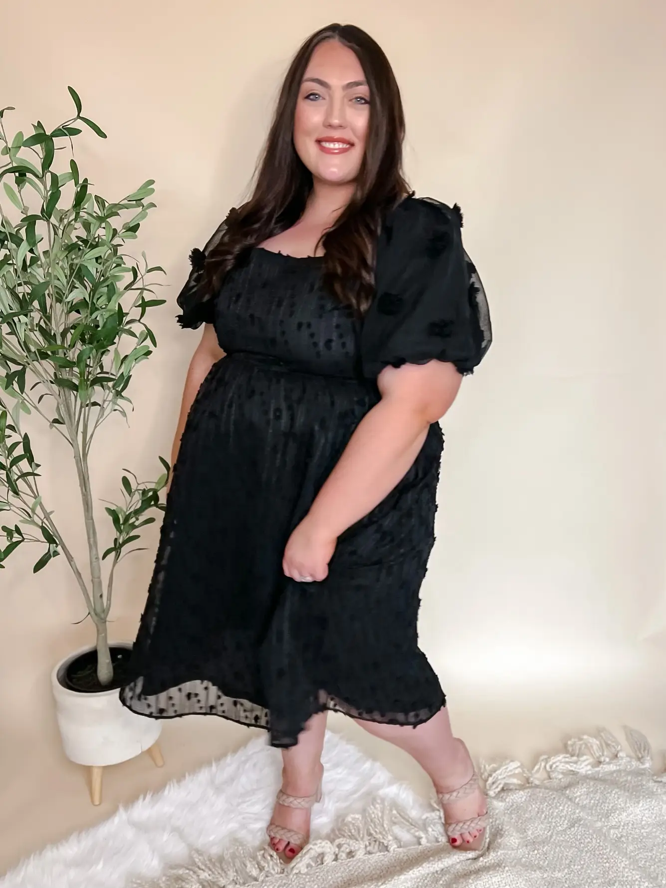 Nelly Toledo  Midsize Curvy Fashion on Instagram: Embracing the