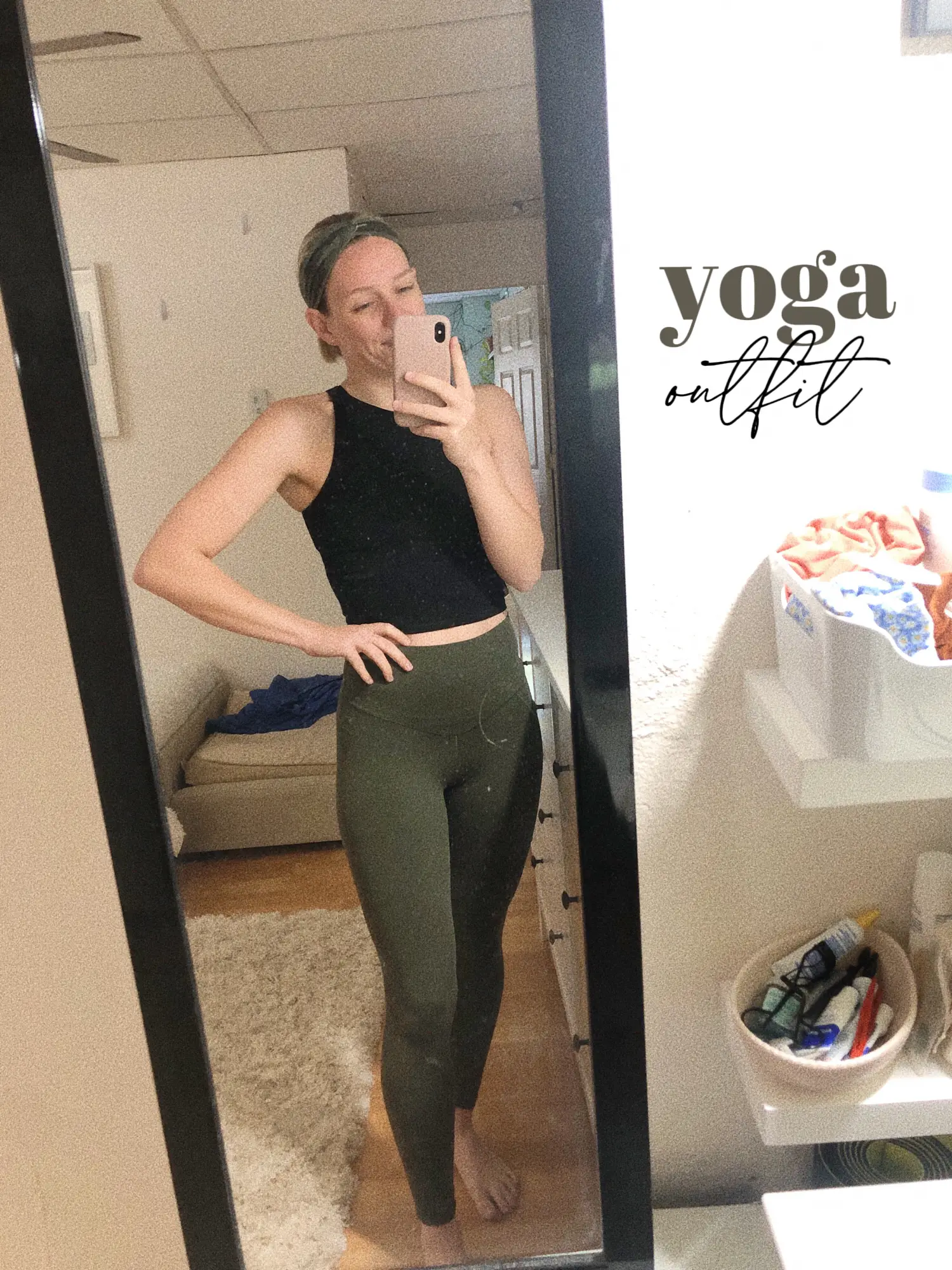 Pulling down her #yoga #pants - Girls In Yoga Pants