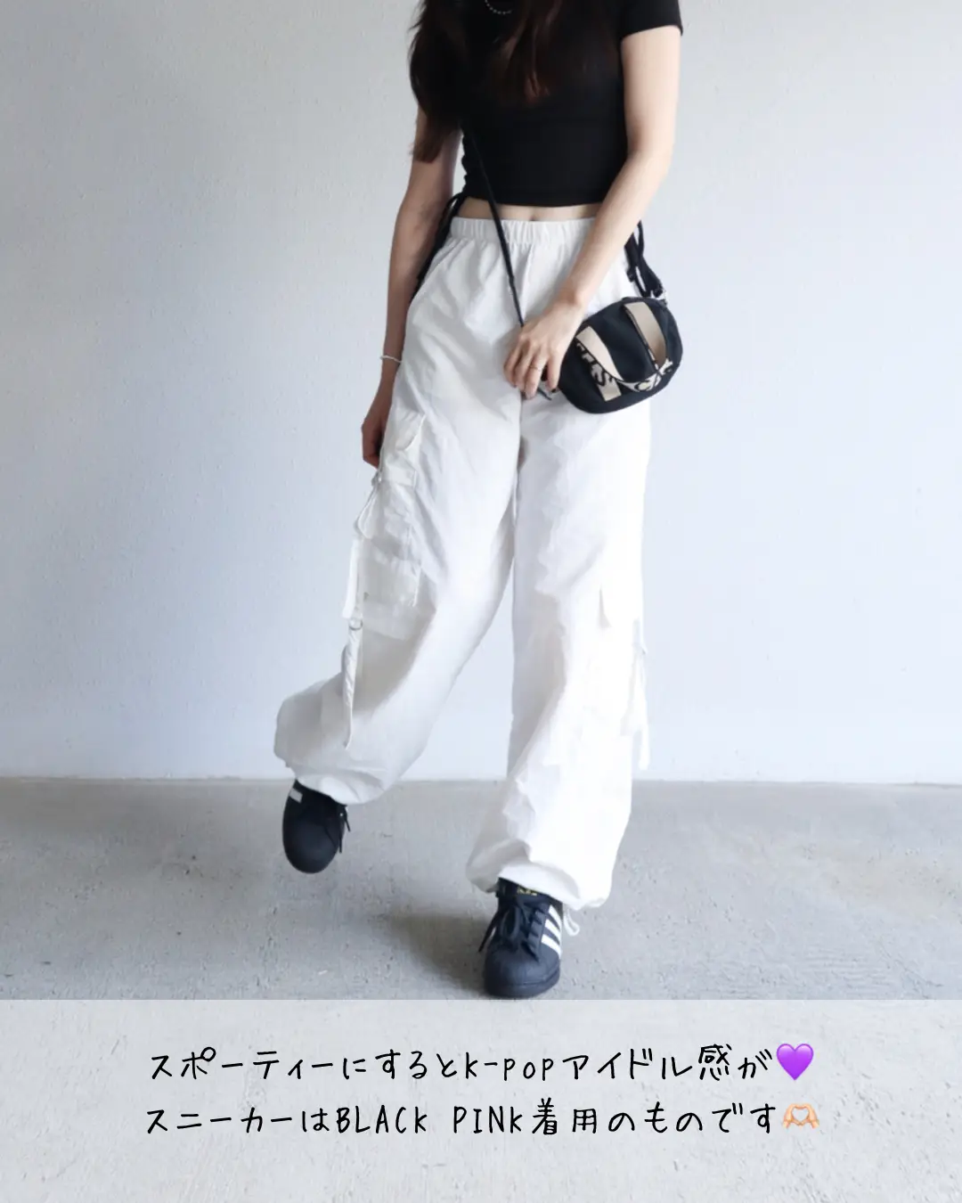 ZARAカーゴパンツ👖でモノトーンコーデ🖤 | つるが投稿したフォト