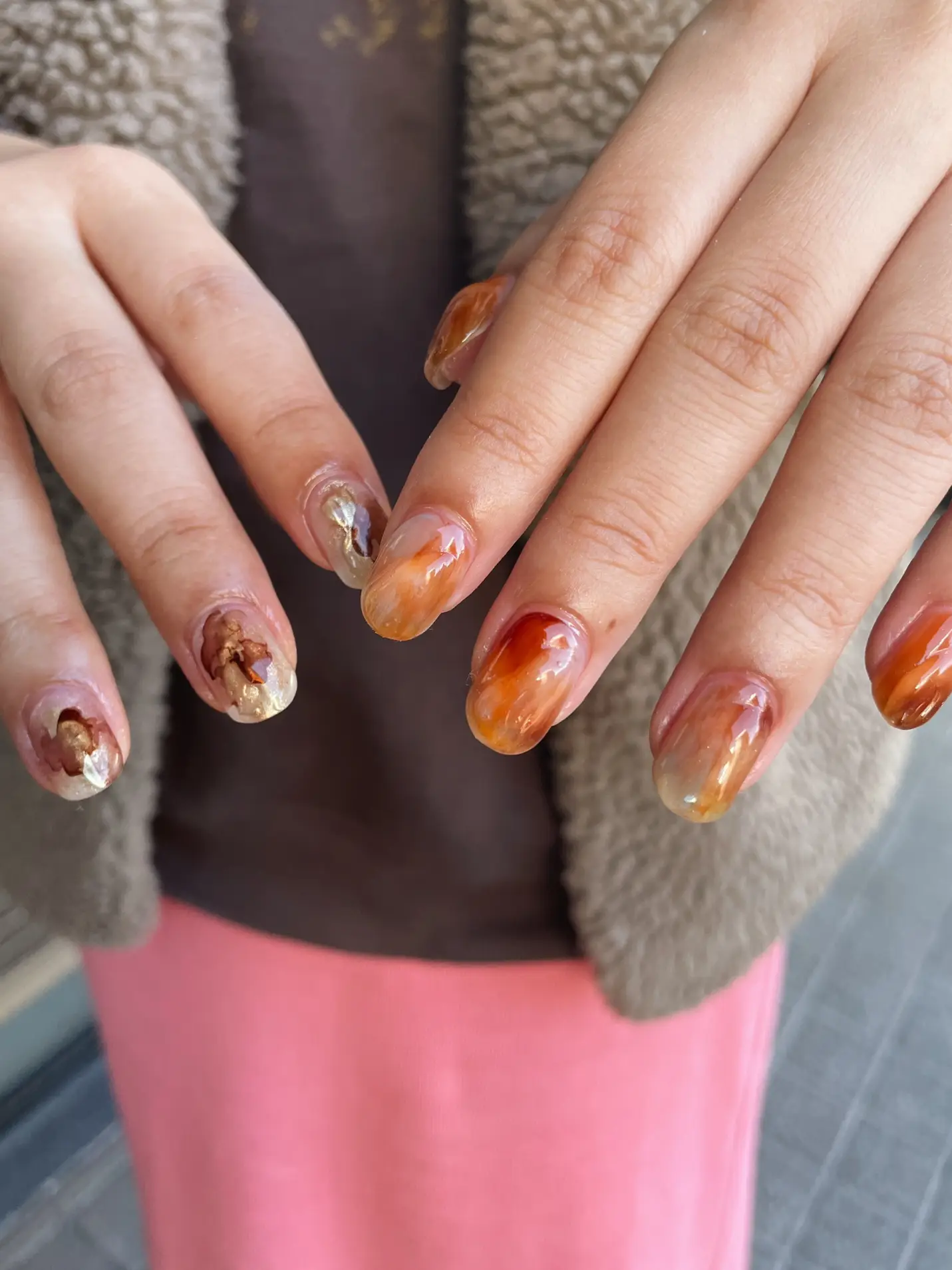 ぷるぷる✨ニュアンスネイル🦊🌟 | nailsalon＿ten.が投稿したフォトブック | Lemon8