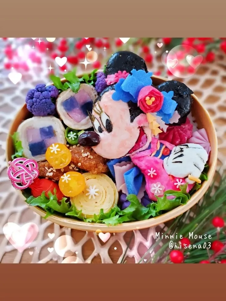 ミニーちゃん弁当 | kana 立体キャラ弁が投稿したフォトブック | Lemon8 