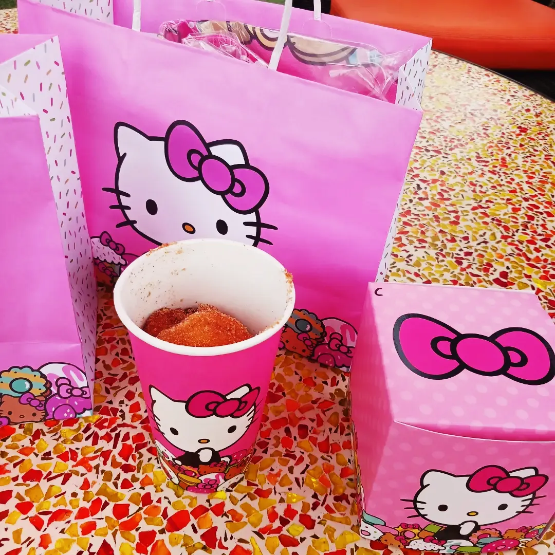 Hello Kitty Cafe on X: Weekend plans: a visit to #HelloKittyCafe