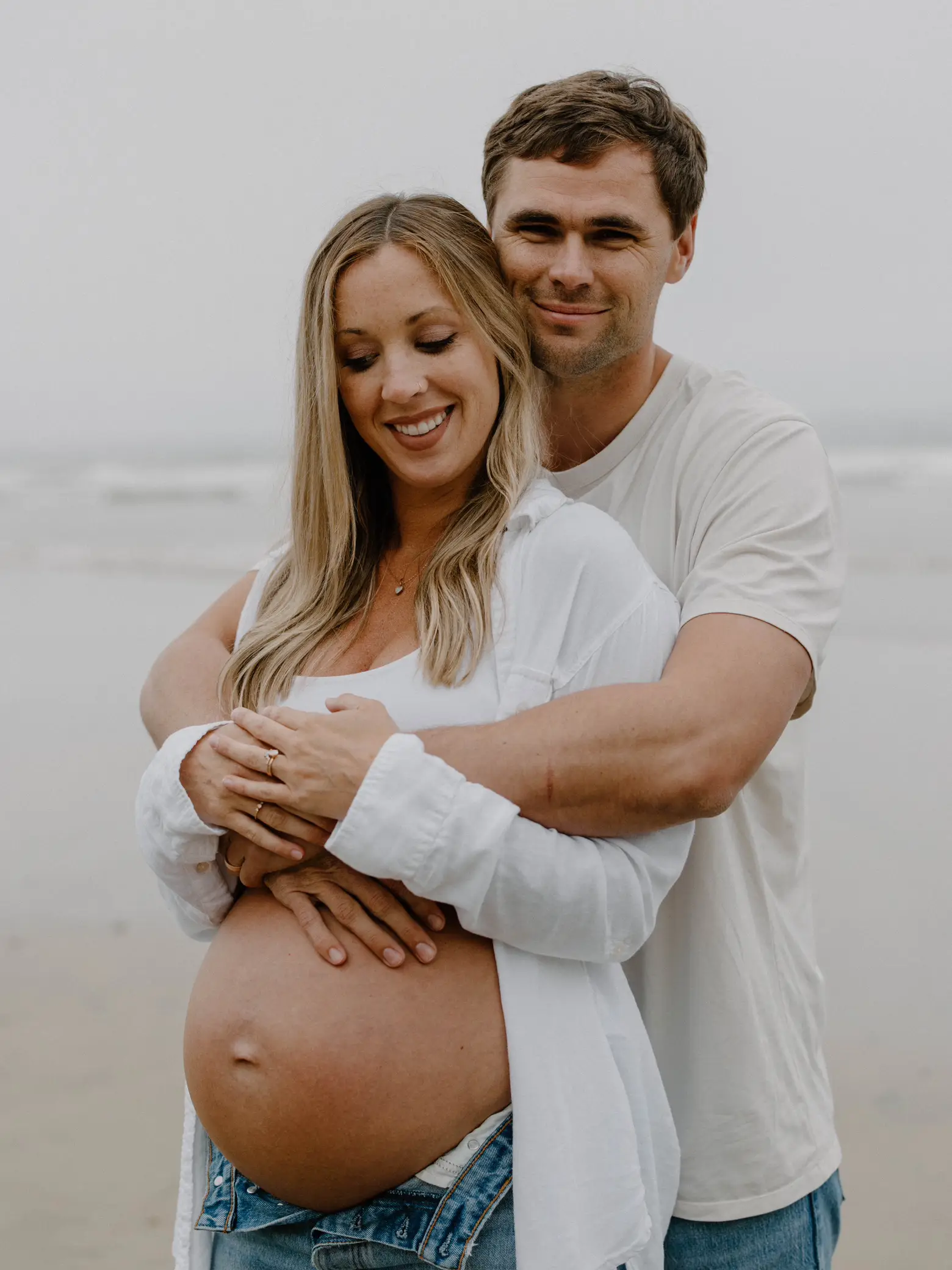 Maternity shoot inspo | Gallery posted by Lindsey Wagner | Lemon8