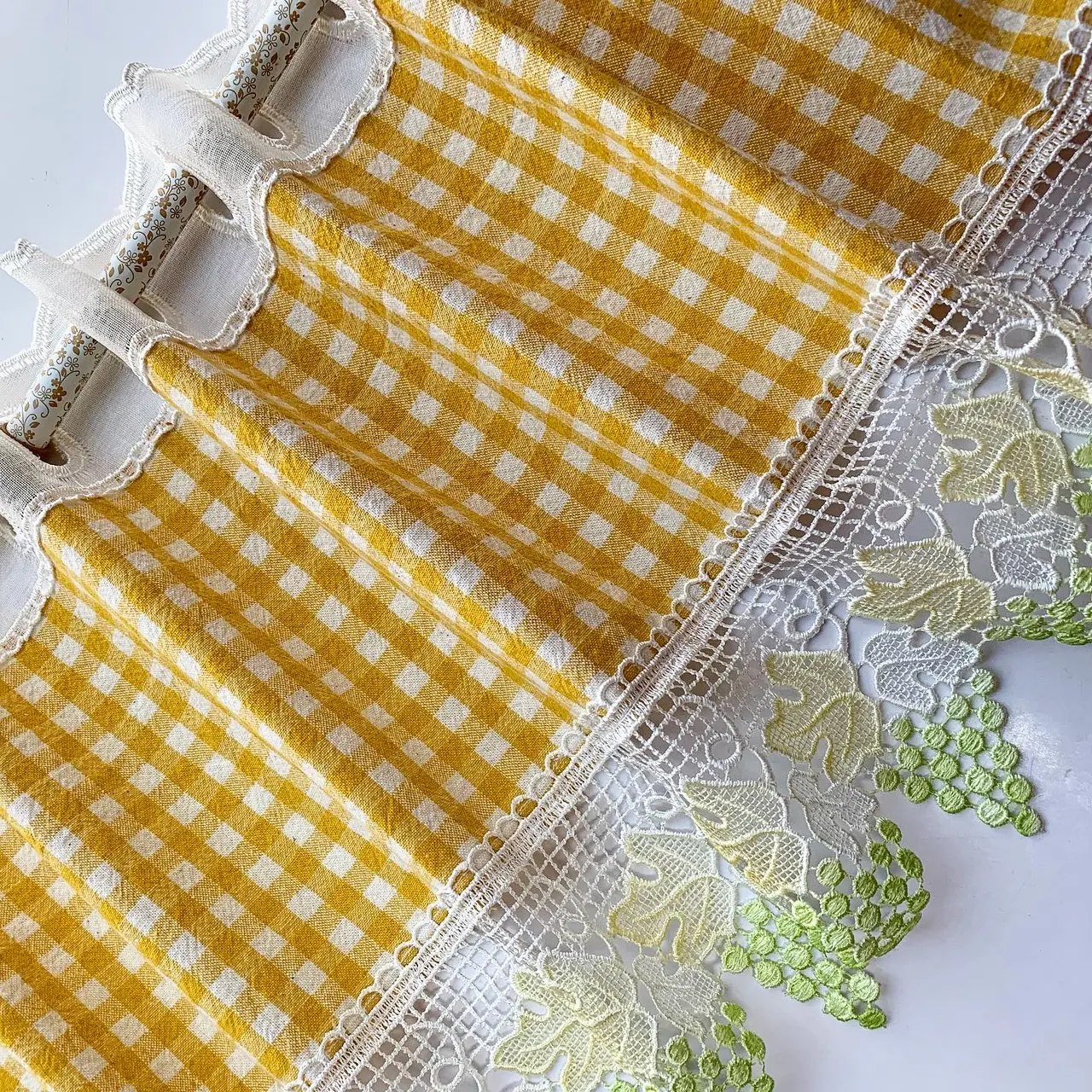 カフェカーテン【キラキラベージュレース】ハンドメイド 【公式通販】