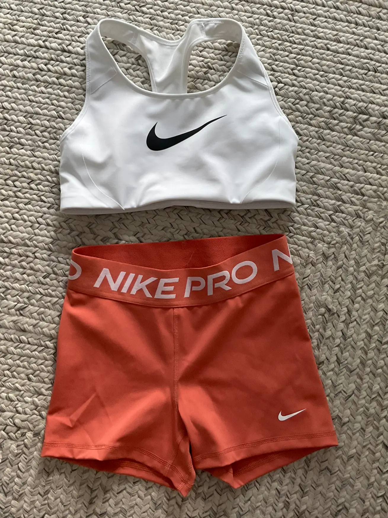 Nike activewear try-on, Gallery posted by allison.buch