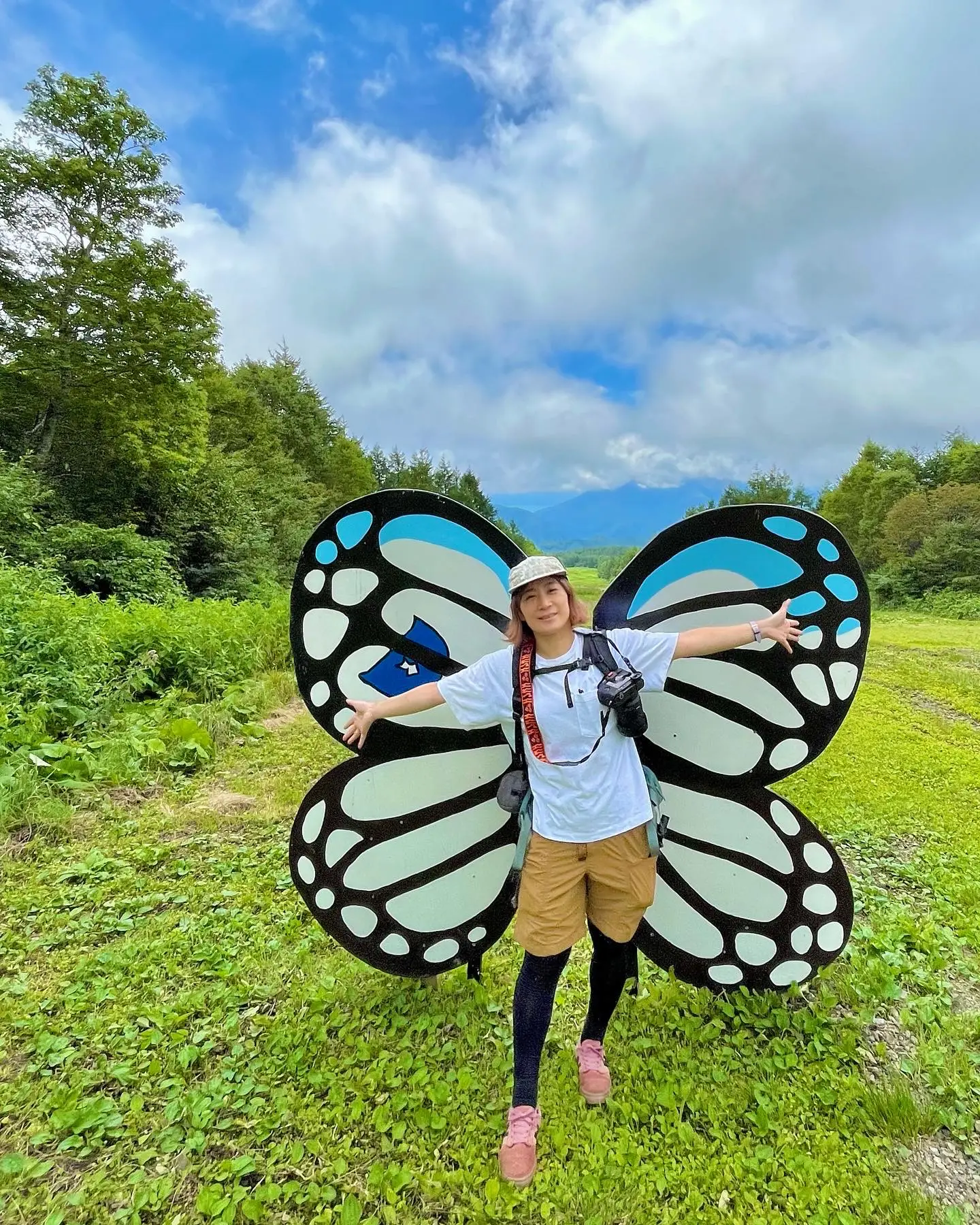 鬼滅の刃胡蝶しのぶモデルハッピ