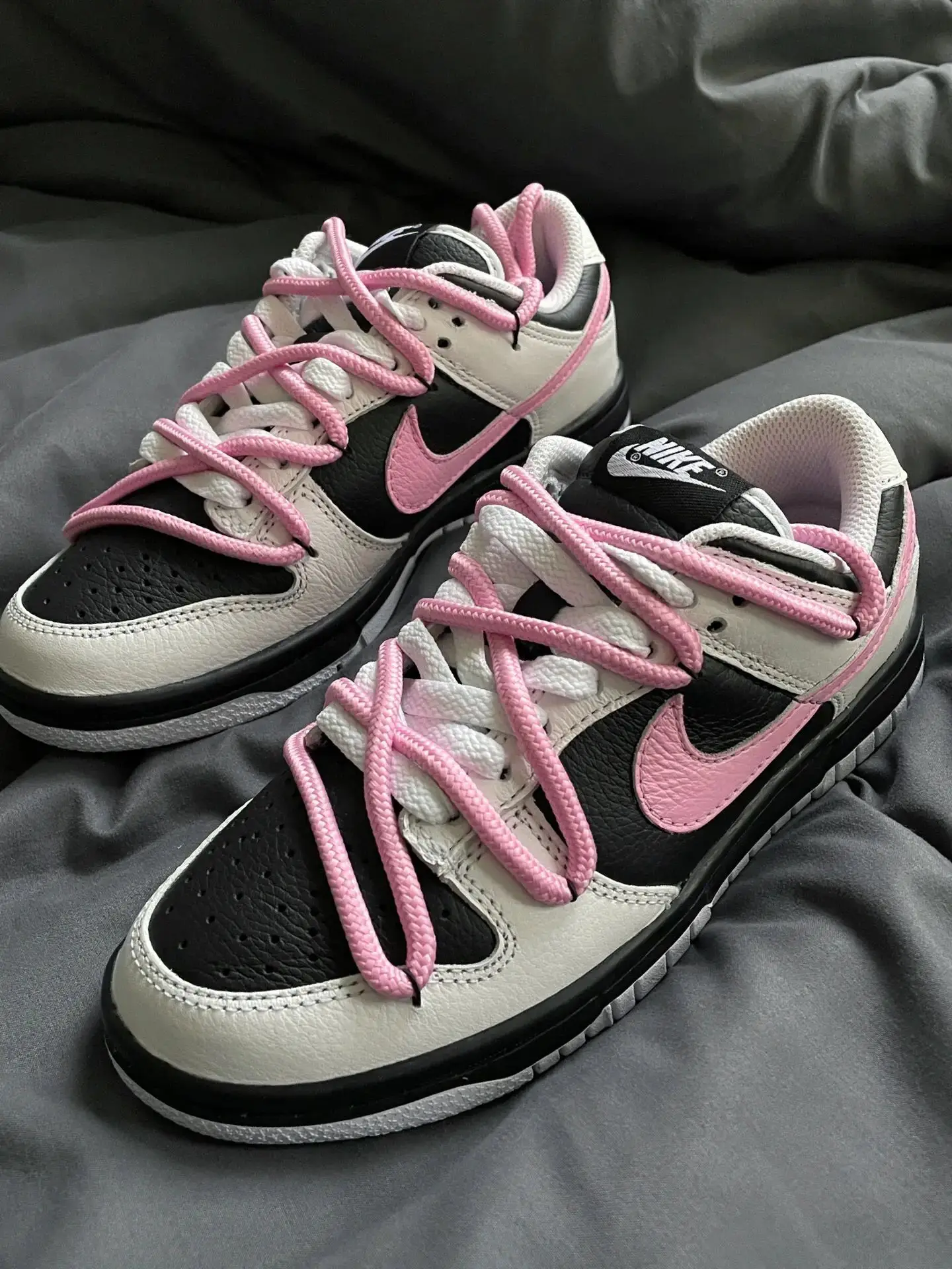 ?このピンクのNIKEは本当にすごい！ | YUNAが投稿したフォトブック 