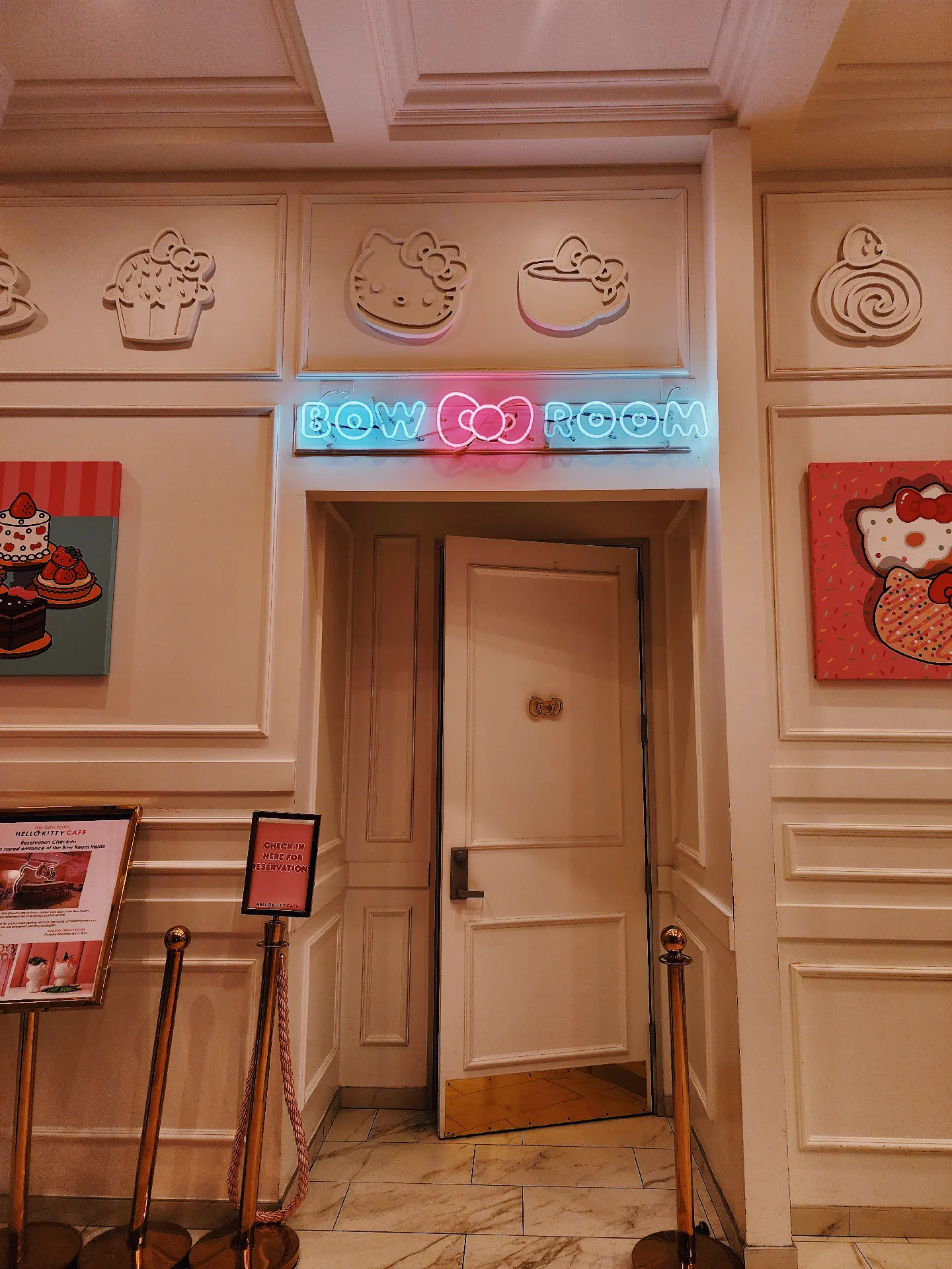 Home  Hello Kitty Cafe