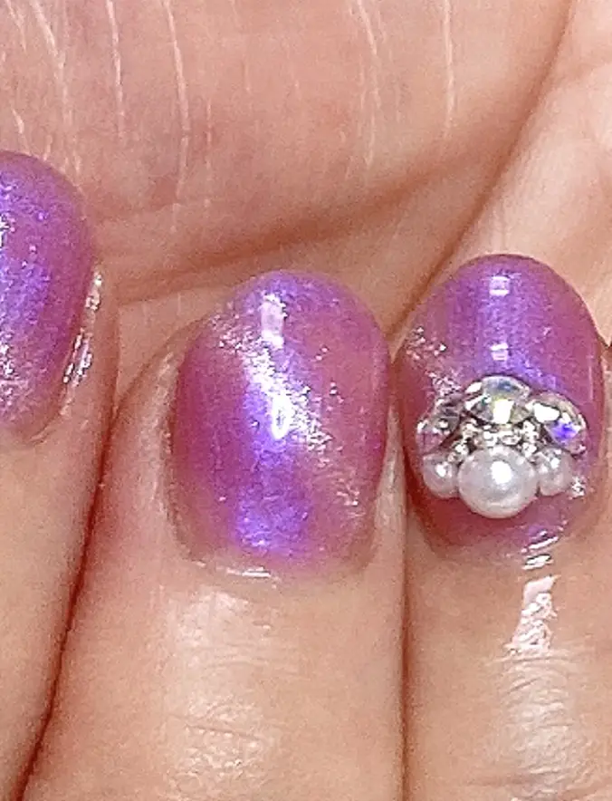 Bijou Bijou Nude Glitter Ombre Nails with Crystals