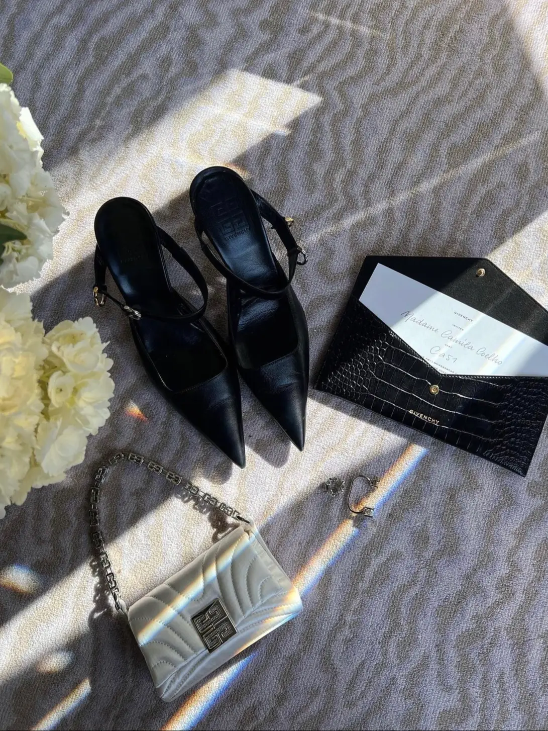 FASHIONPHILE on Instagram: How our team wears the Louis Vuitton Monogram  Diane #fashionphile #usedisthenewnew #designer #designerbags  #designerresale #louisvuitton #lv #louisvuittonbag #louisvuittonlover  #styletips