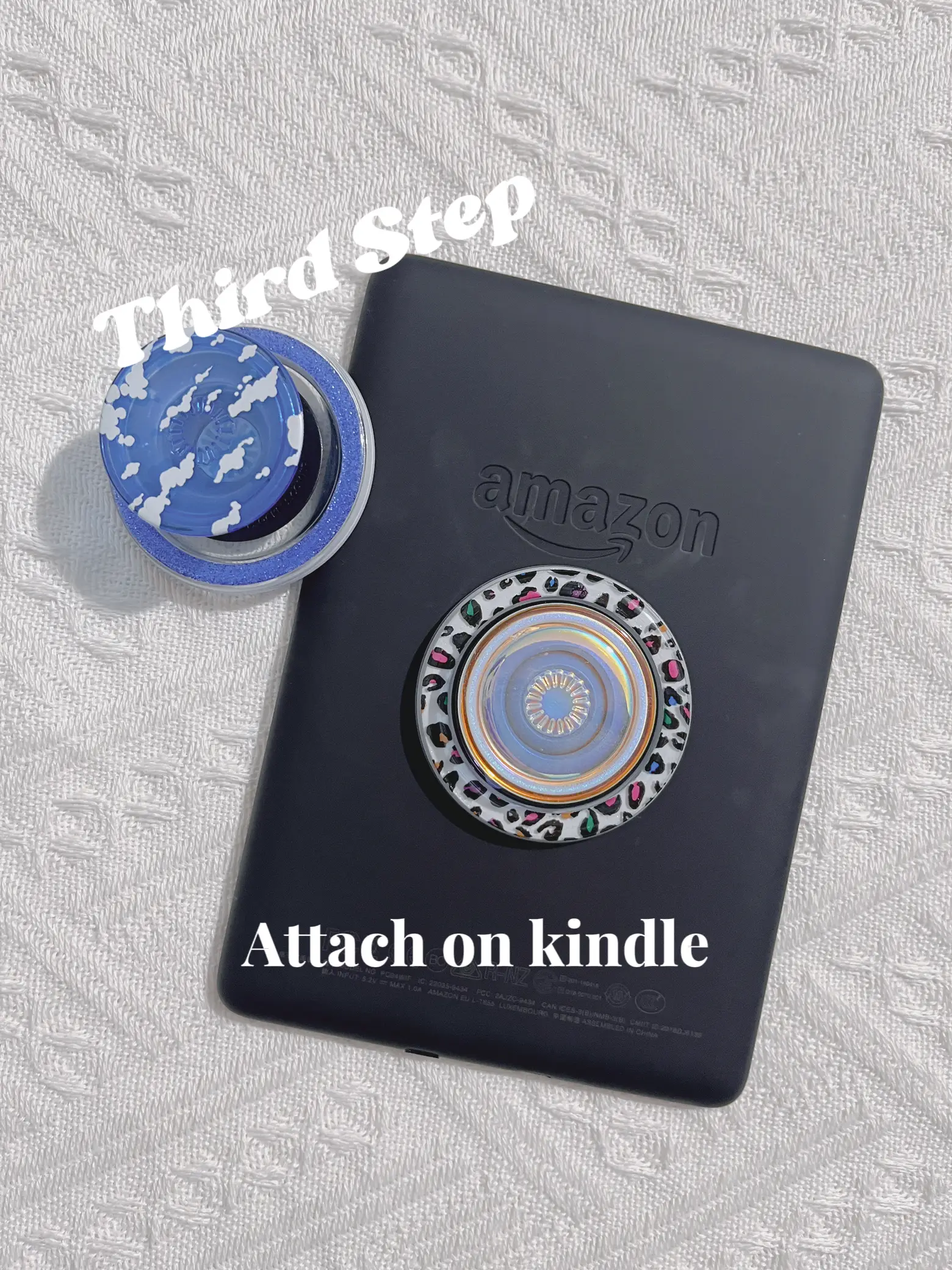 Kindle Paperwhite 4: where's your pop socket located? (If you have one) : r/ kindle