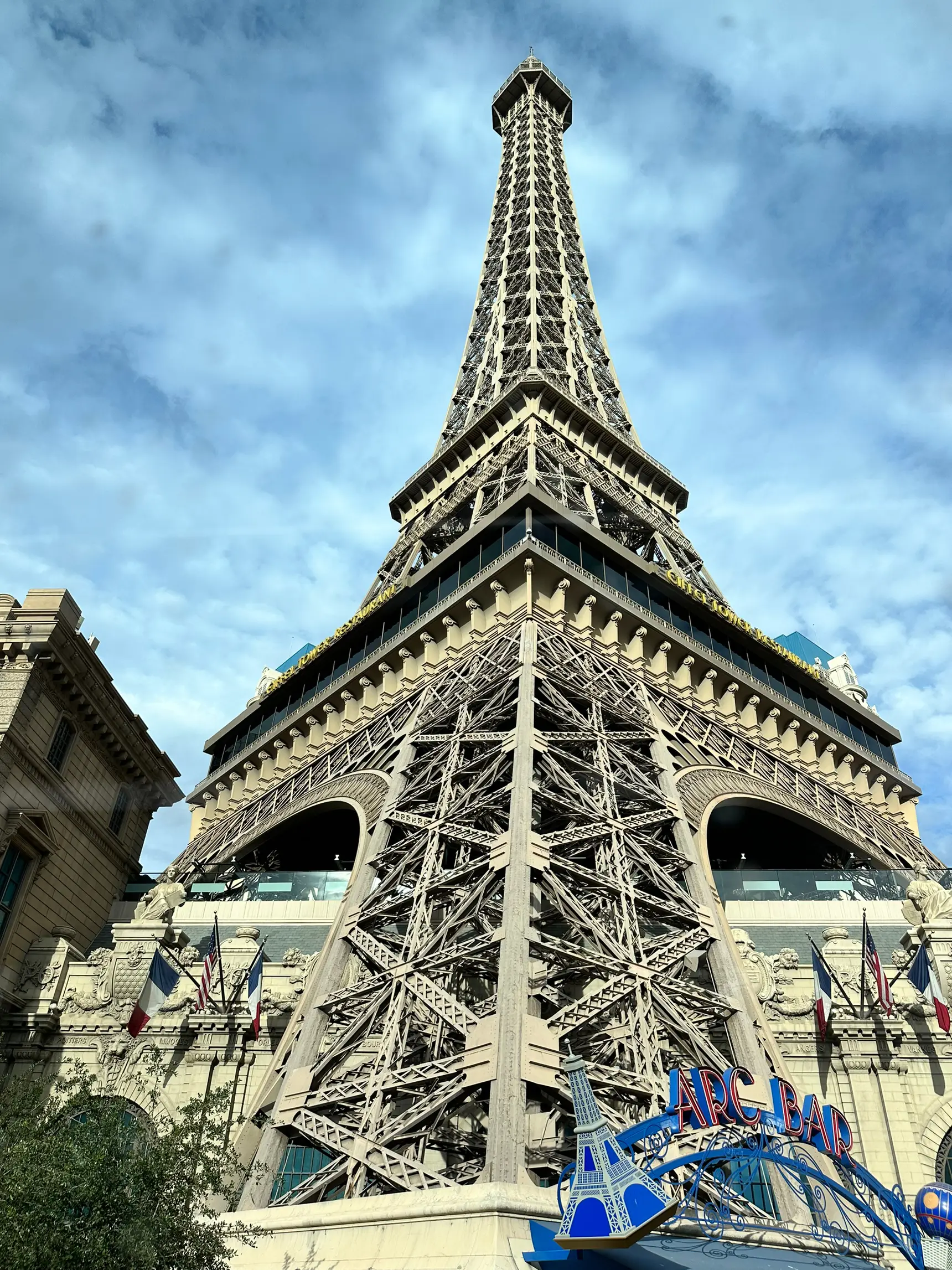Our Phenomenal Eiffel Tower Restaurant Experience in Las Vegas