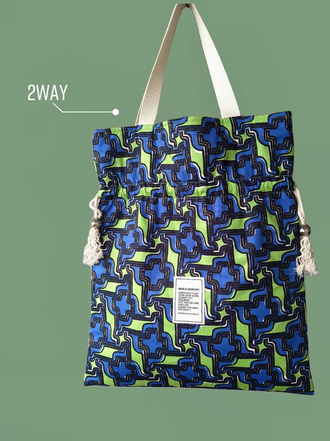 新作！お出掛けトートバッグ☆ショルダー紐付き☆3WAY☆手刺繍☆デニム