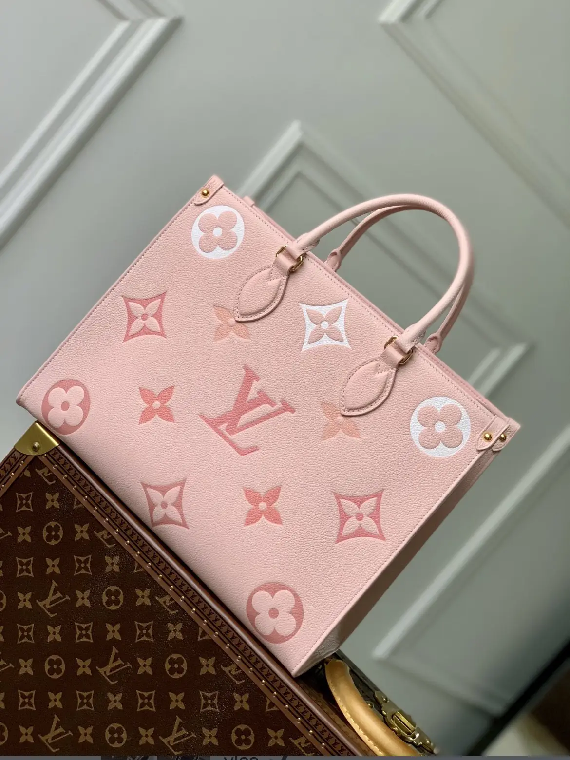 New arrival alert!! Another #louisvuitton totally PM is here