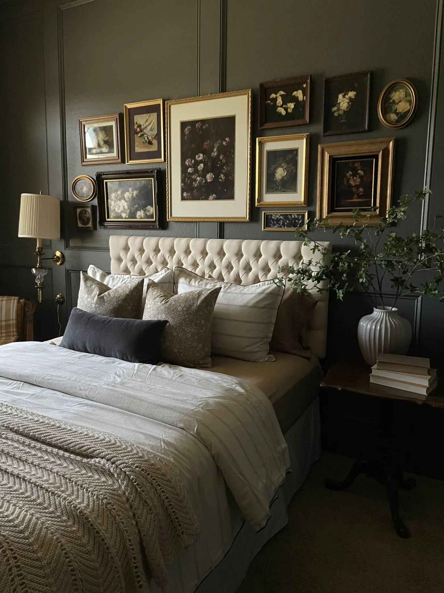 Warm tones and layers of textures 🤎✨ This tranquil bedroom features our  Limewash Paint on the walls and ceiling in color Soft Taupe