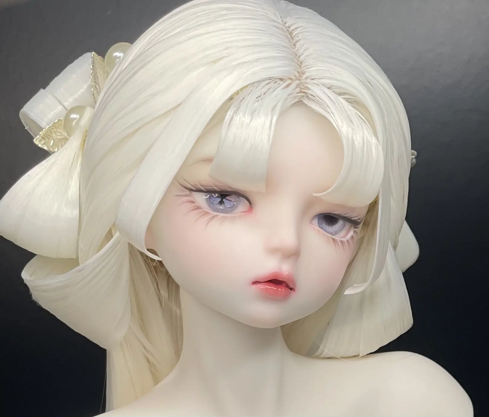 BJD Basics: Applying or removing doll eyelashes 