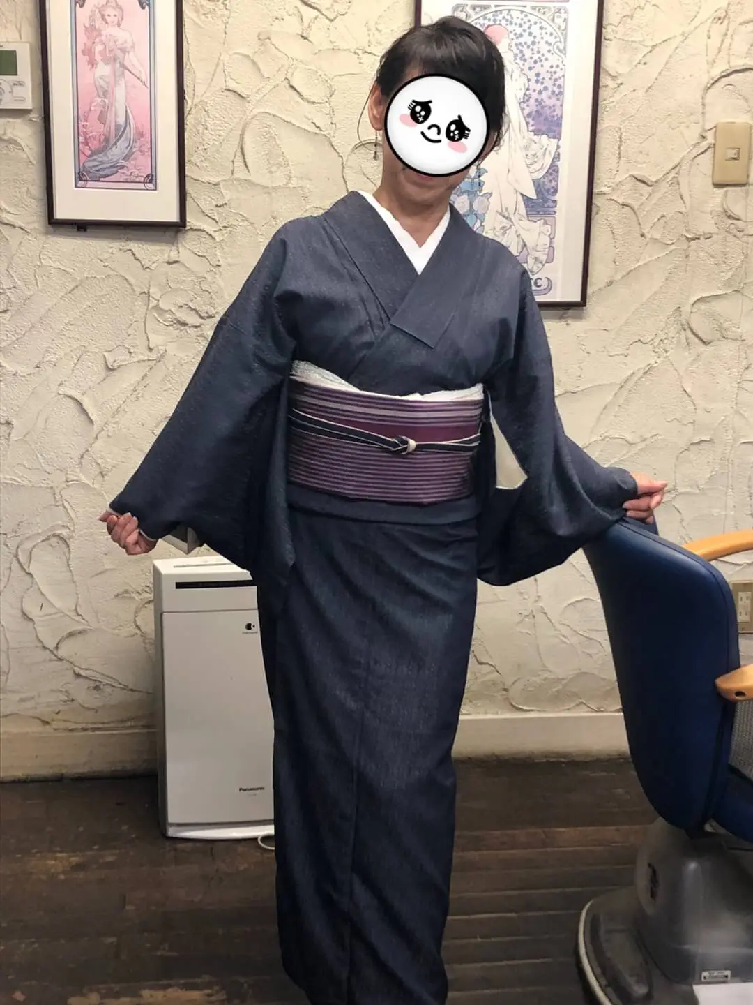 BBアンティークお仕立て上がり正絹銘仙着物 朱色地に幾何学模様 