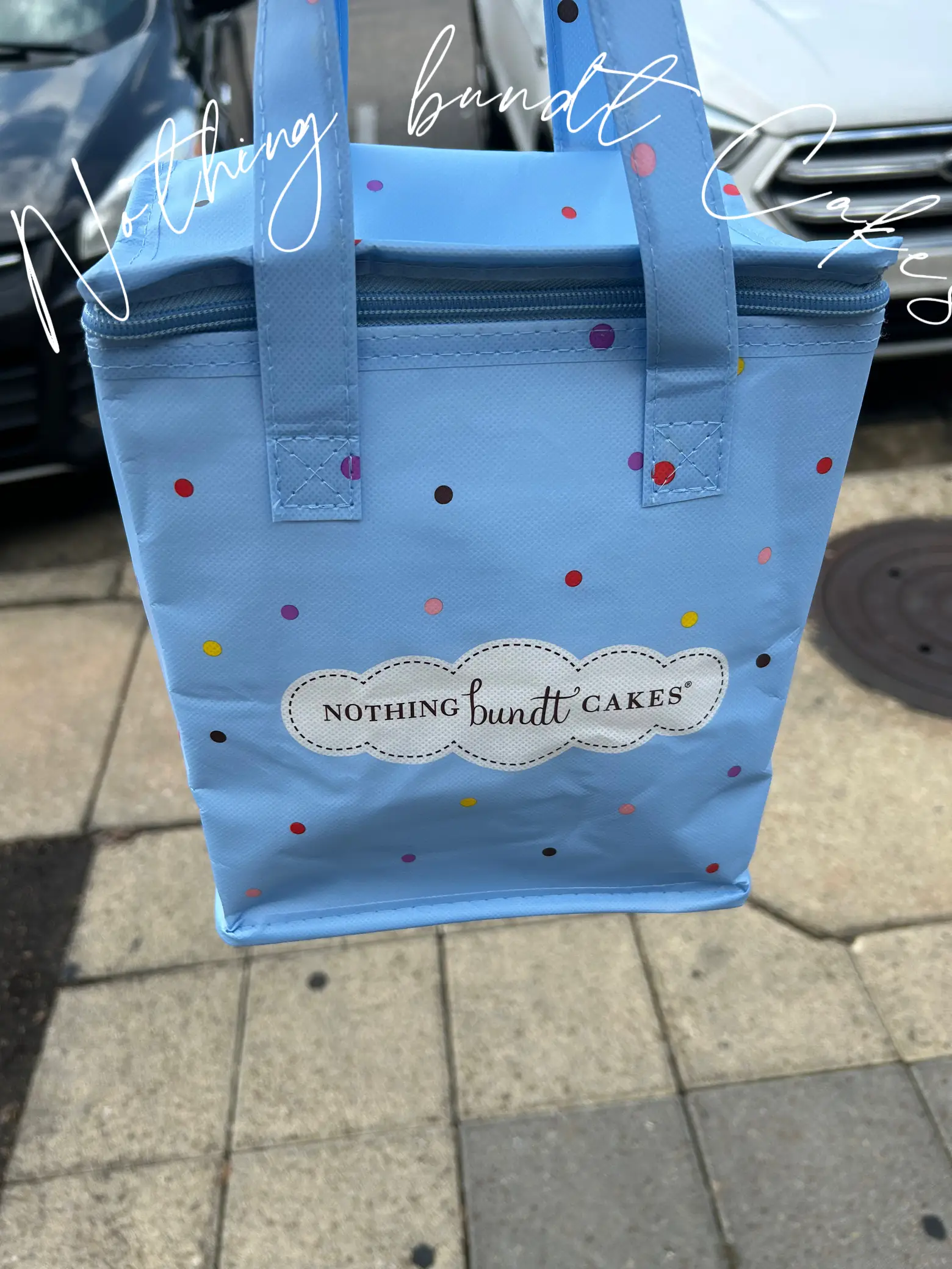 Nothing Bundt cakes Carrier Lunch Bag Insulated Bag Foldable Bag blue  9x5x8”